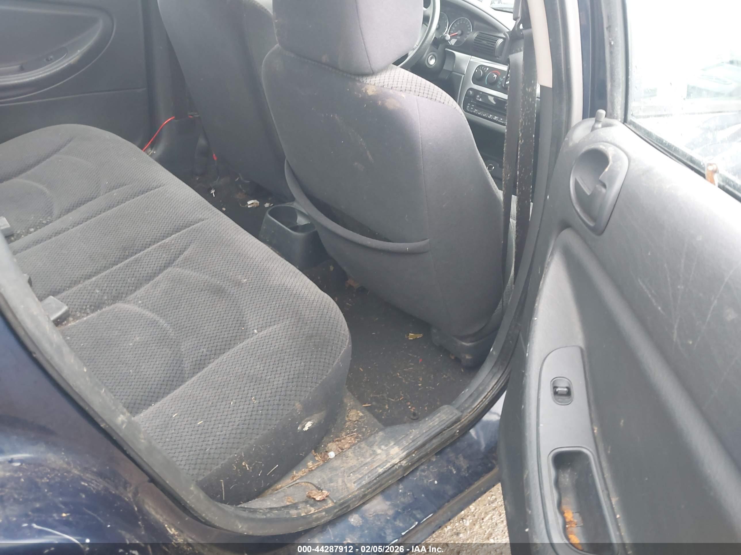 CHRYSLER SEBRING image 8