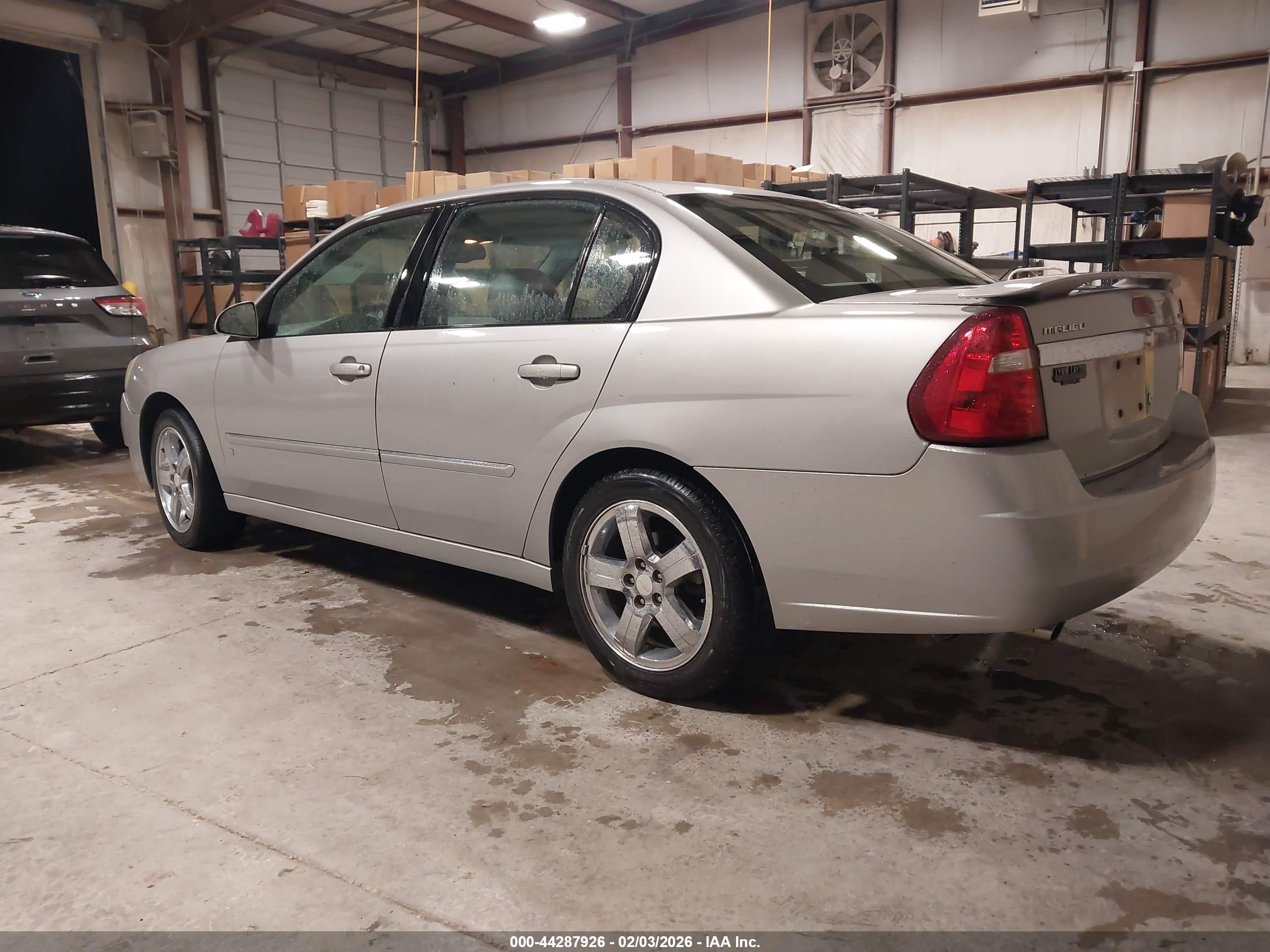 CHEVROLET MALIBU image 3