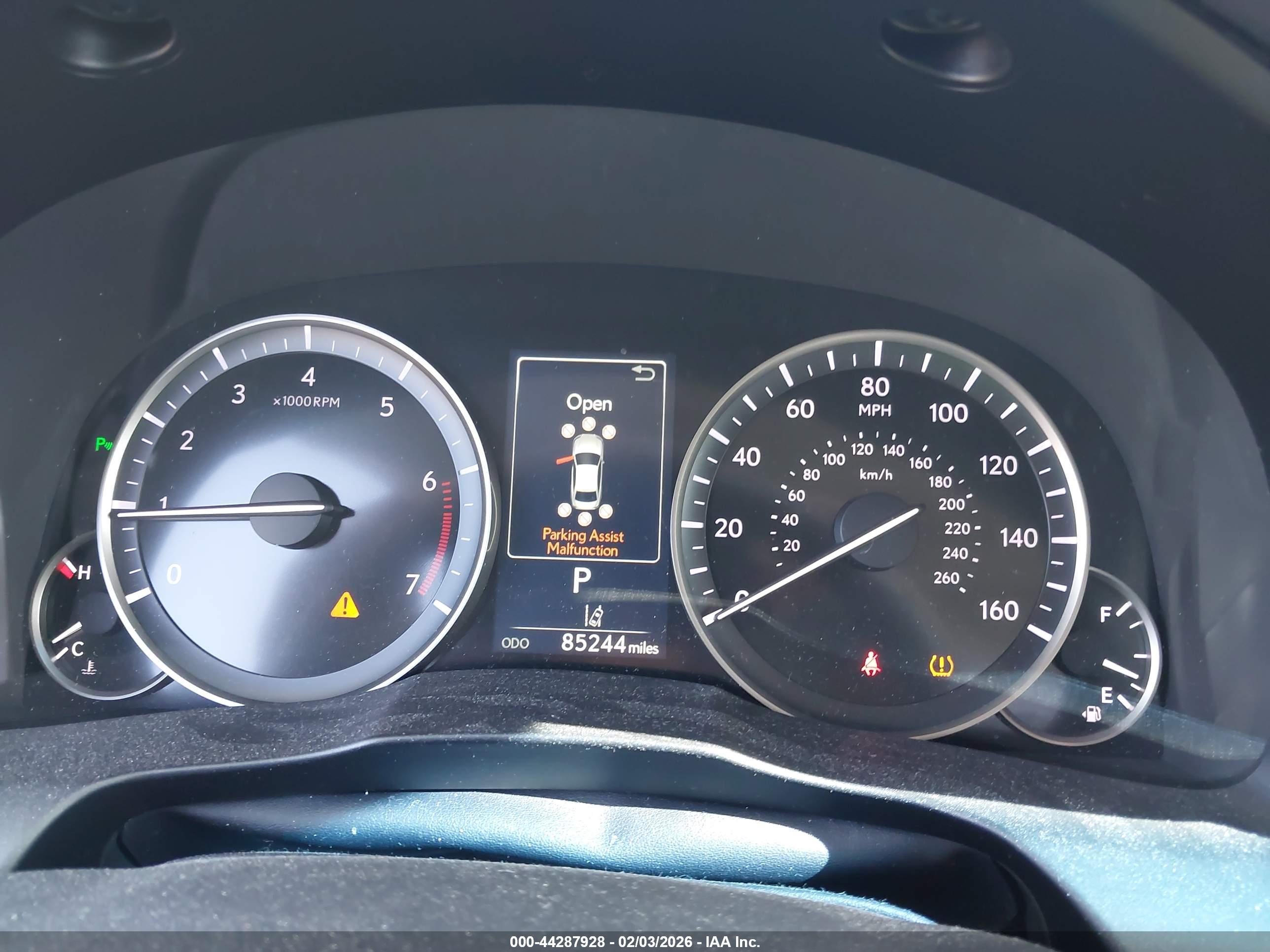 LEXUS ES image 7