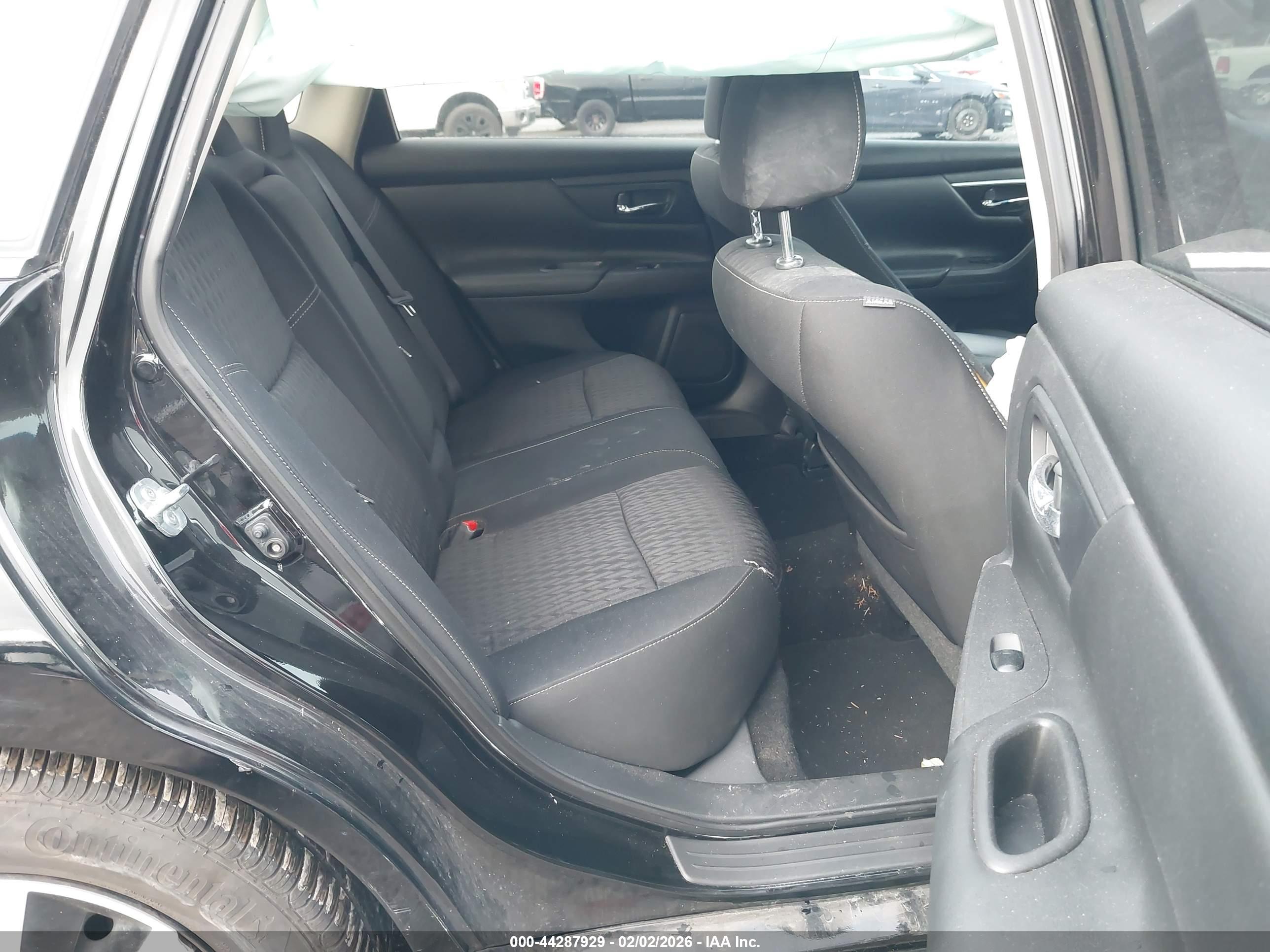 NISSAN ALTIMA image 8