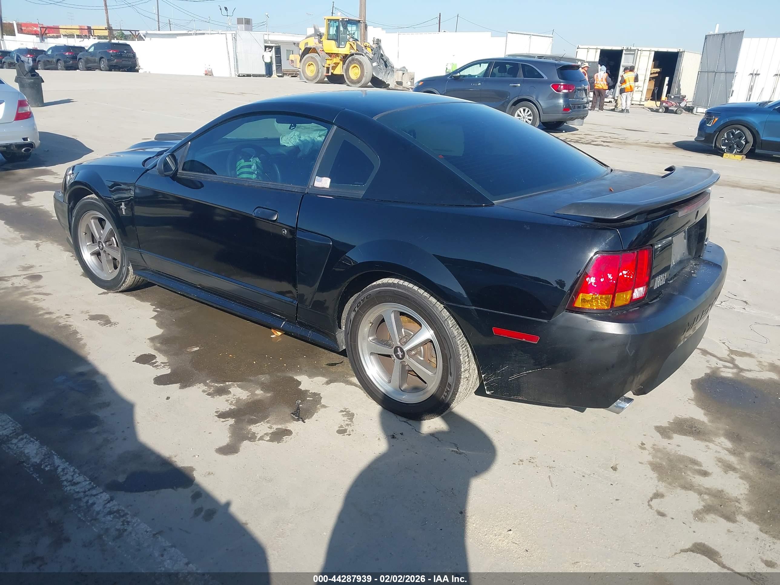 FORD MUSTANG image 3