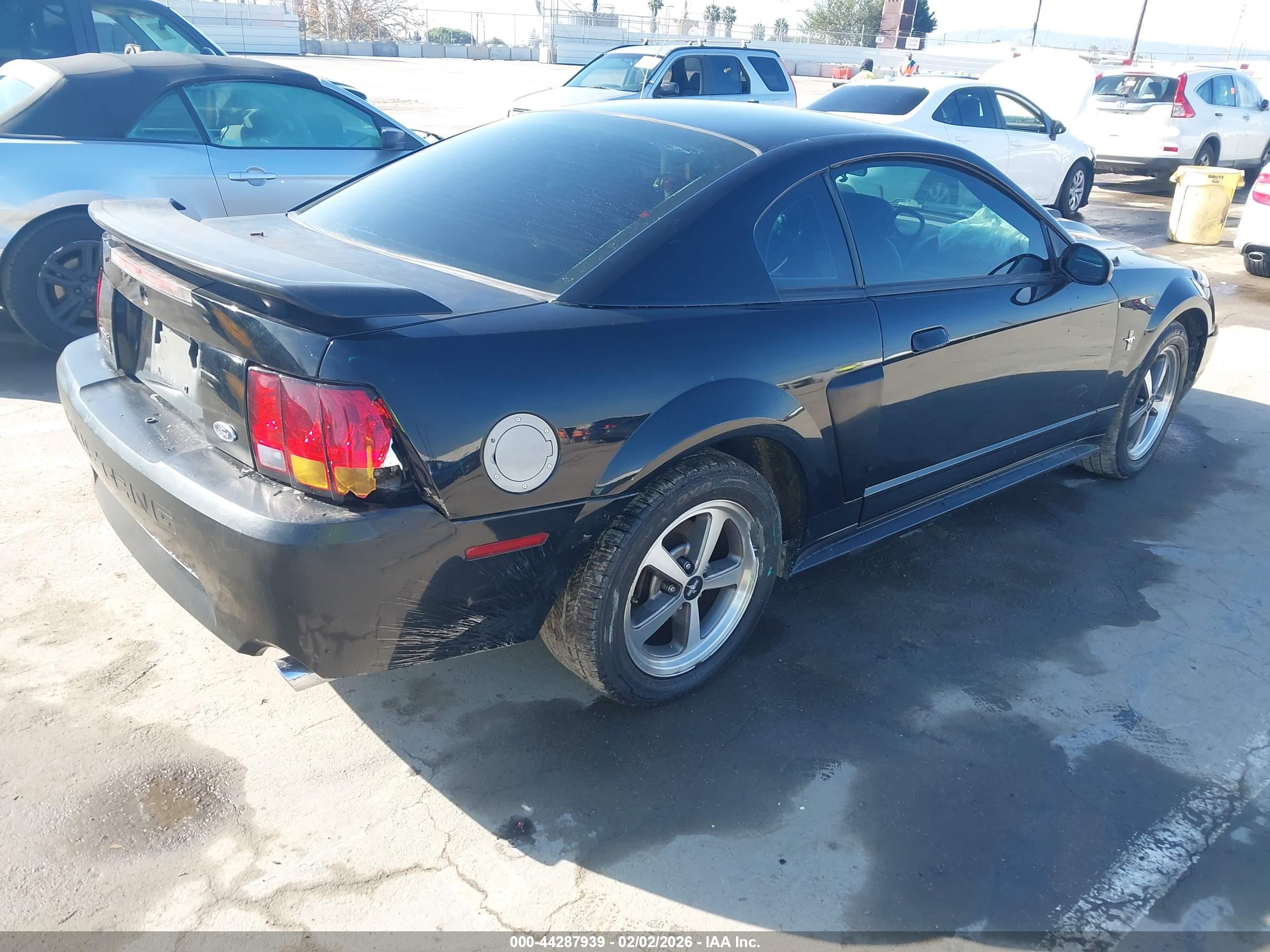 FORD MUSTANG image 4