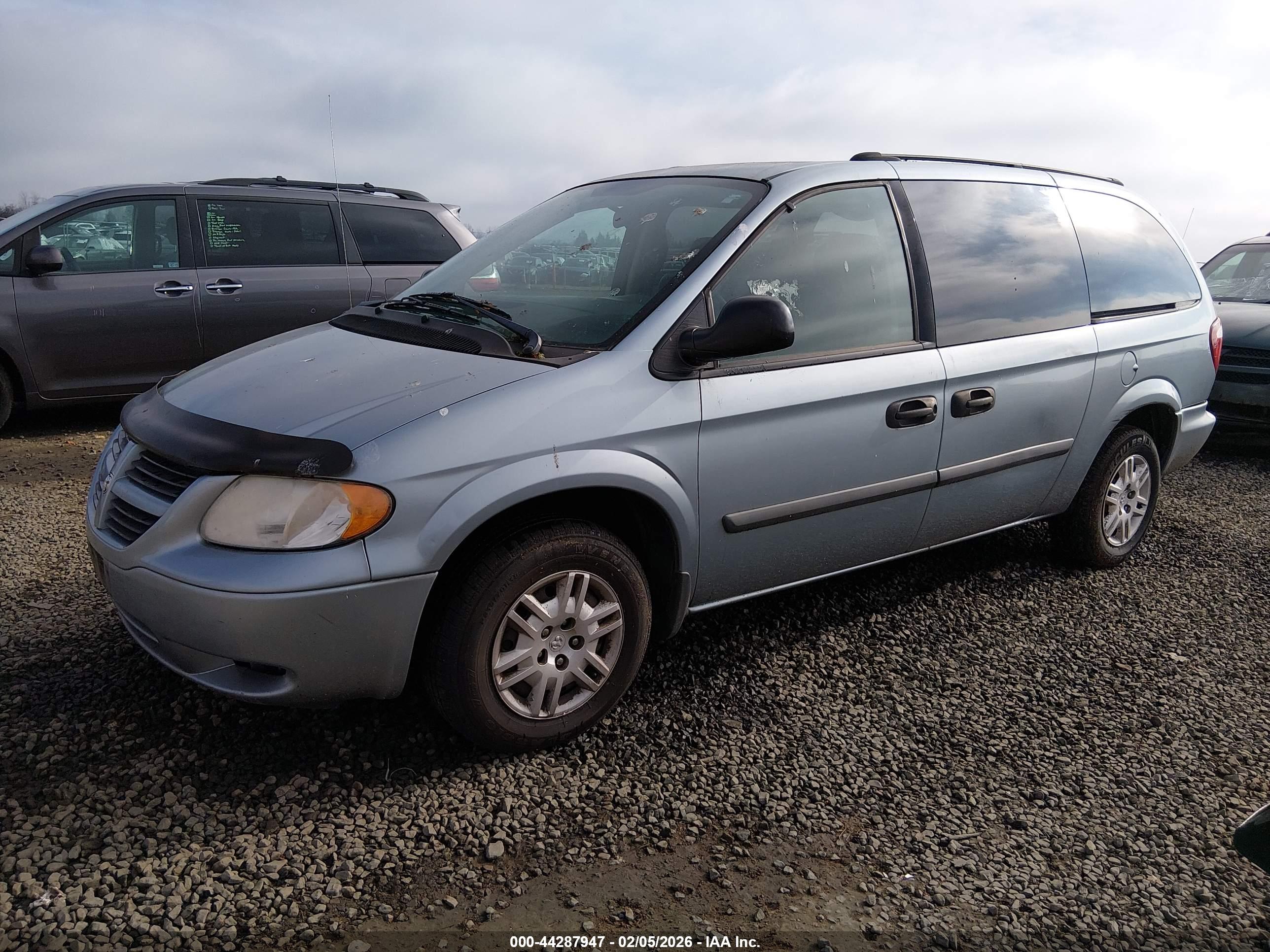 DODGE GRAND image 2