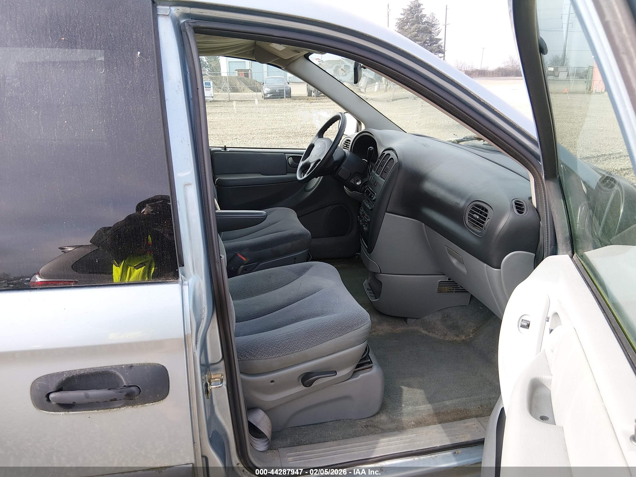DODGE GRAND image 5