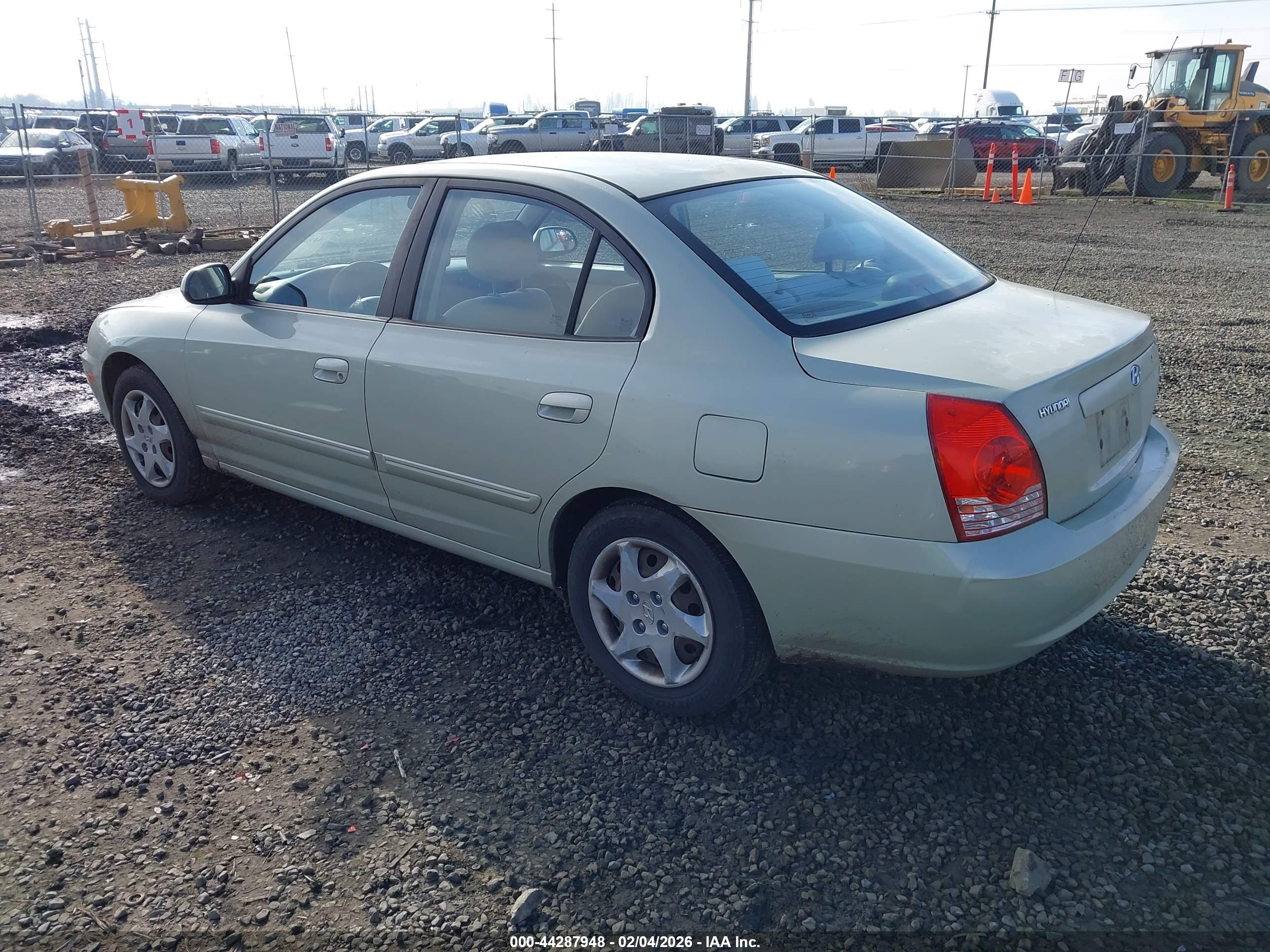 HYUNDAI ELANTRA image 3