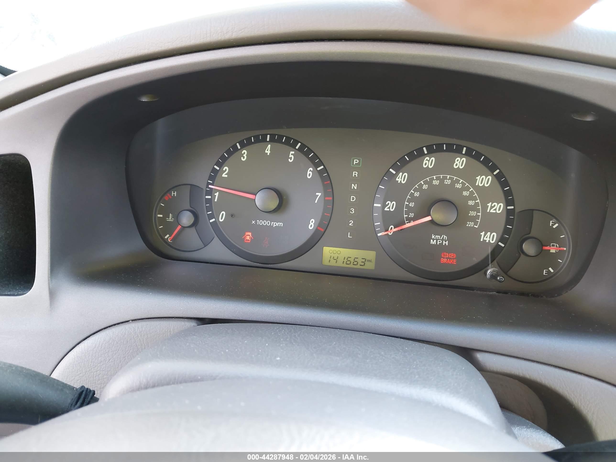 HYUNDAI ELANTRA image 7