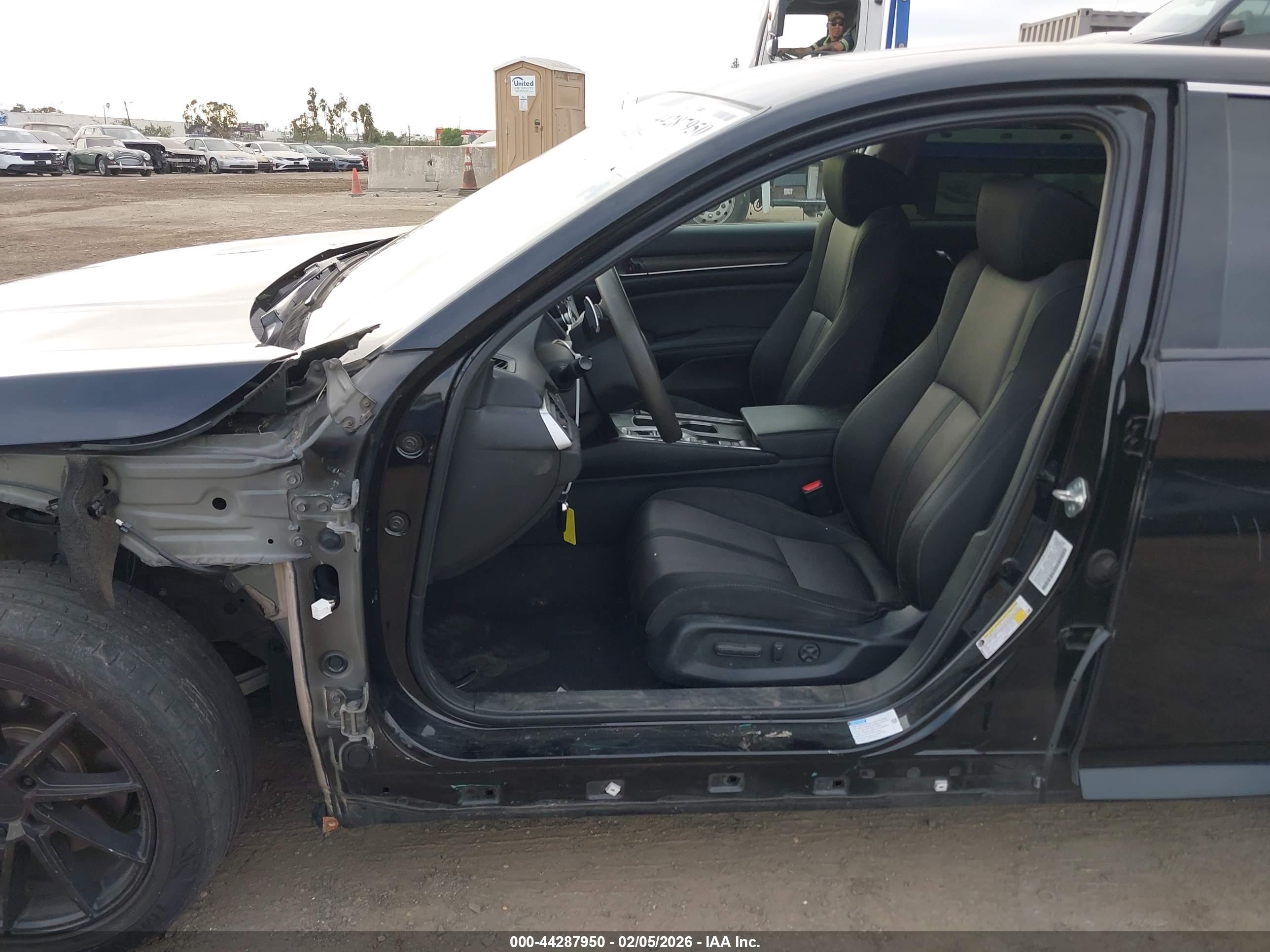 HONDA ACCORD image 6
