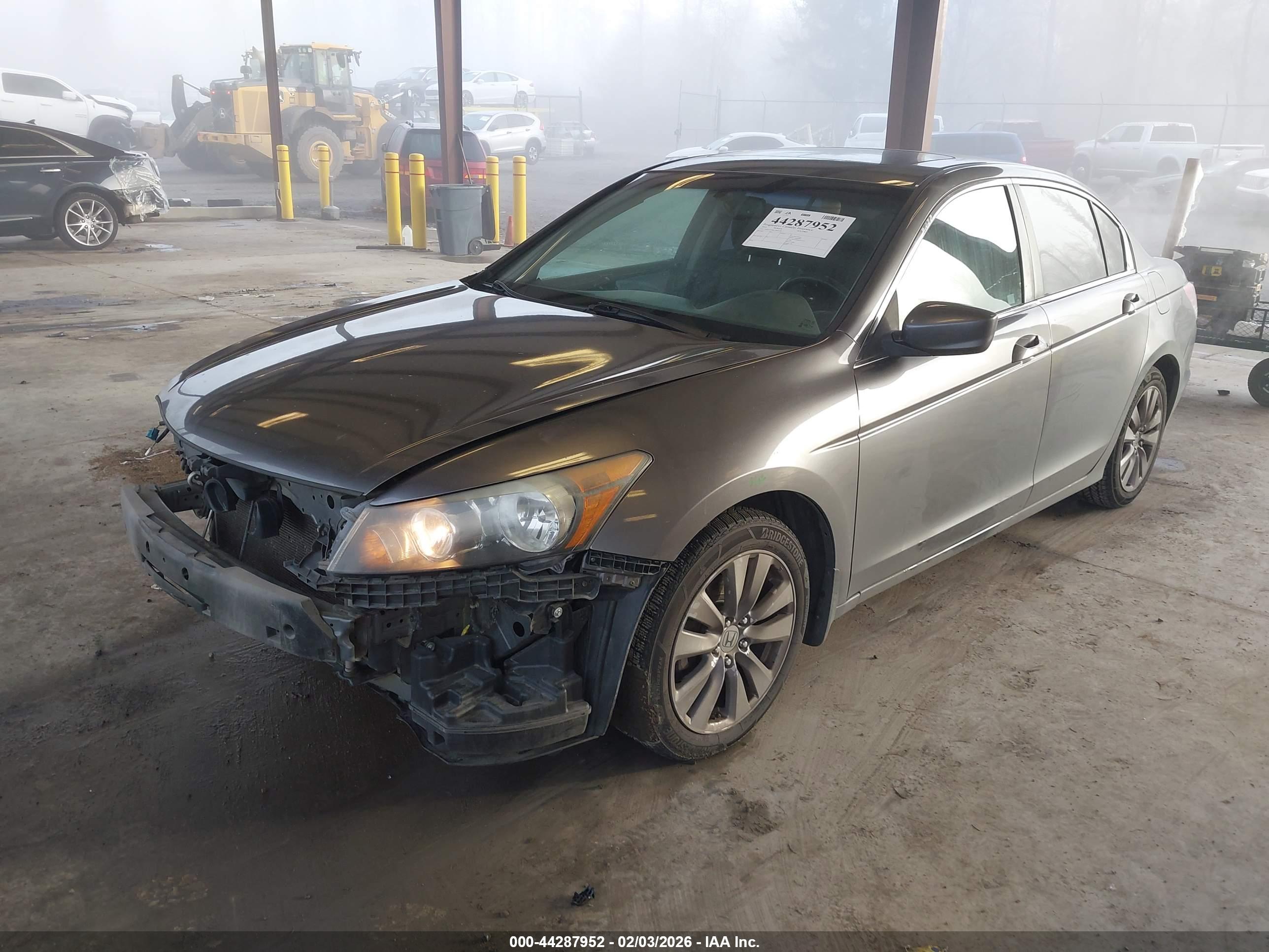 HONDA ACCORD image 2