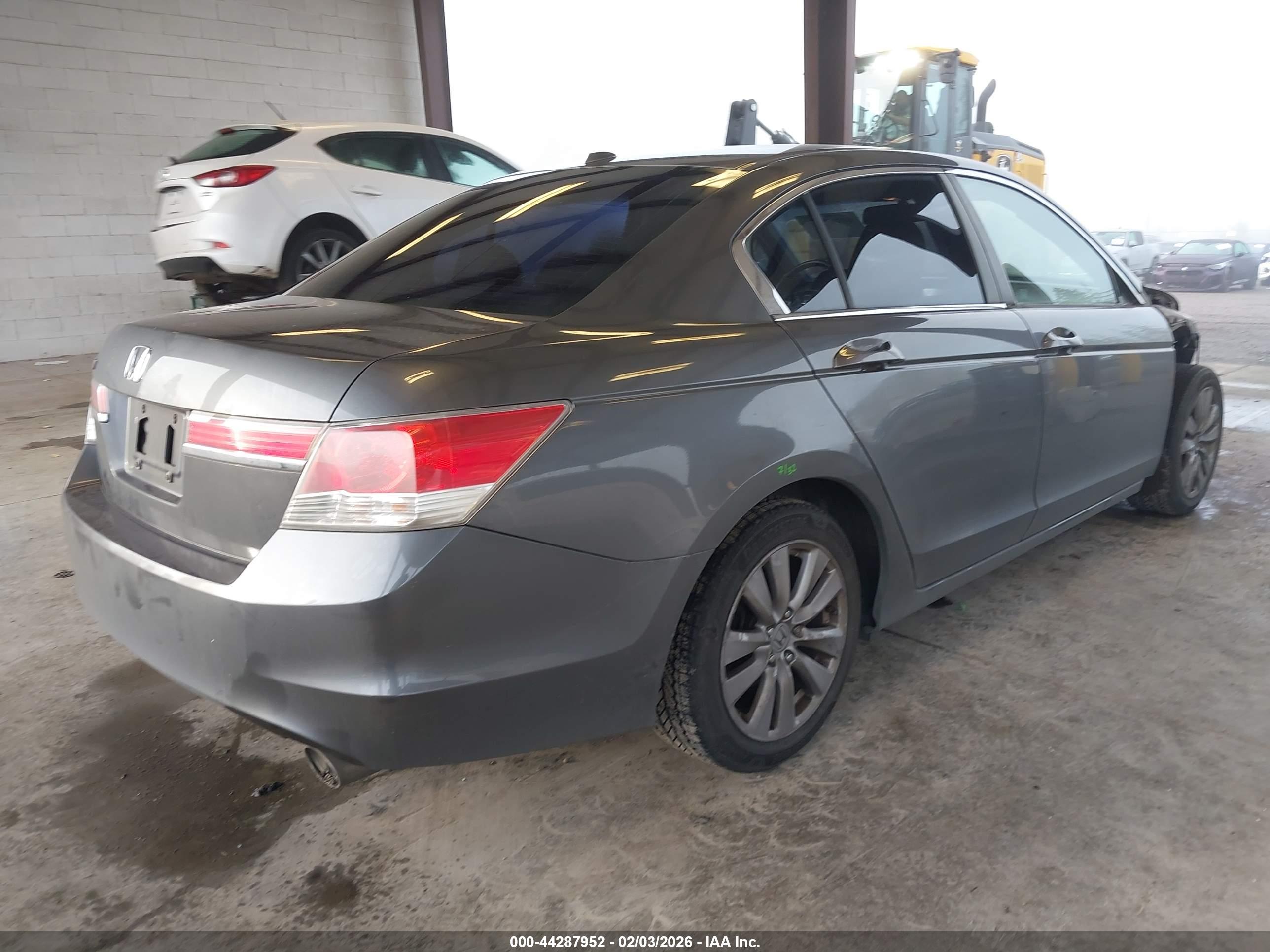 HONDA ACCORD image 4