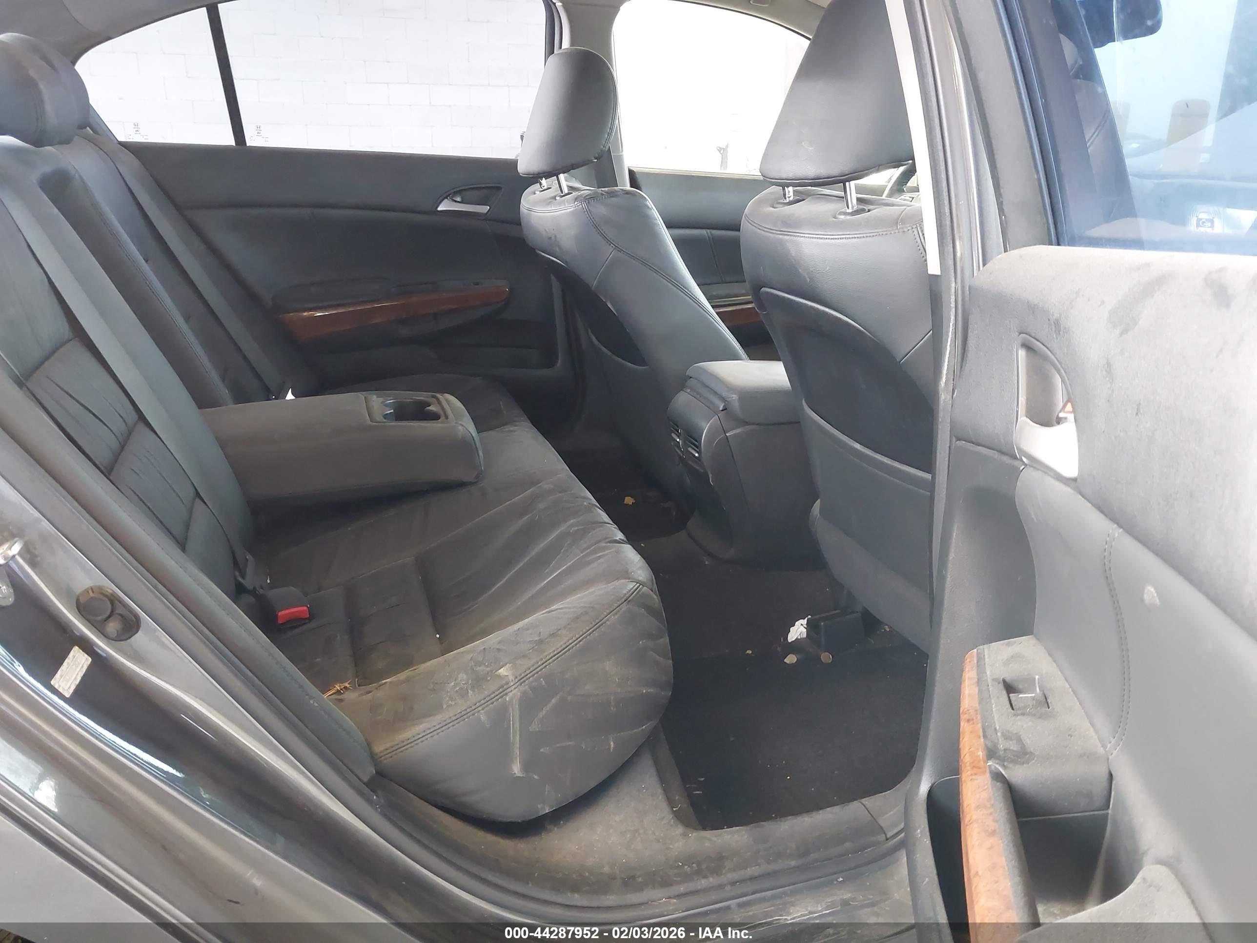 HONDA ACCORD image 8