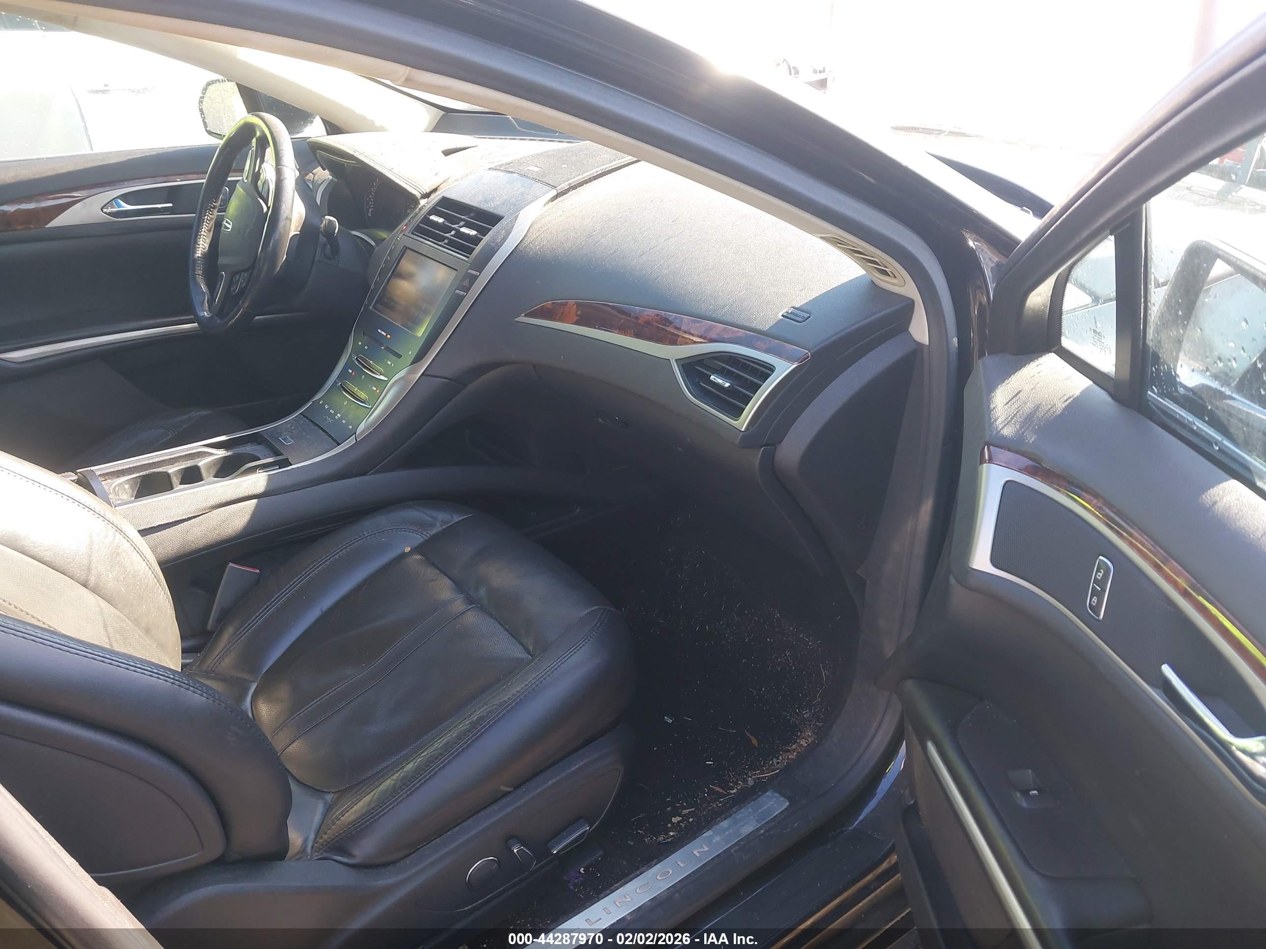 LINCOLN MKZ image 5