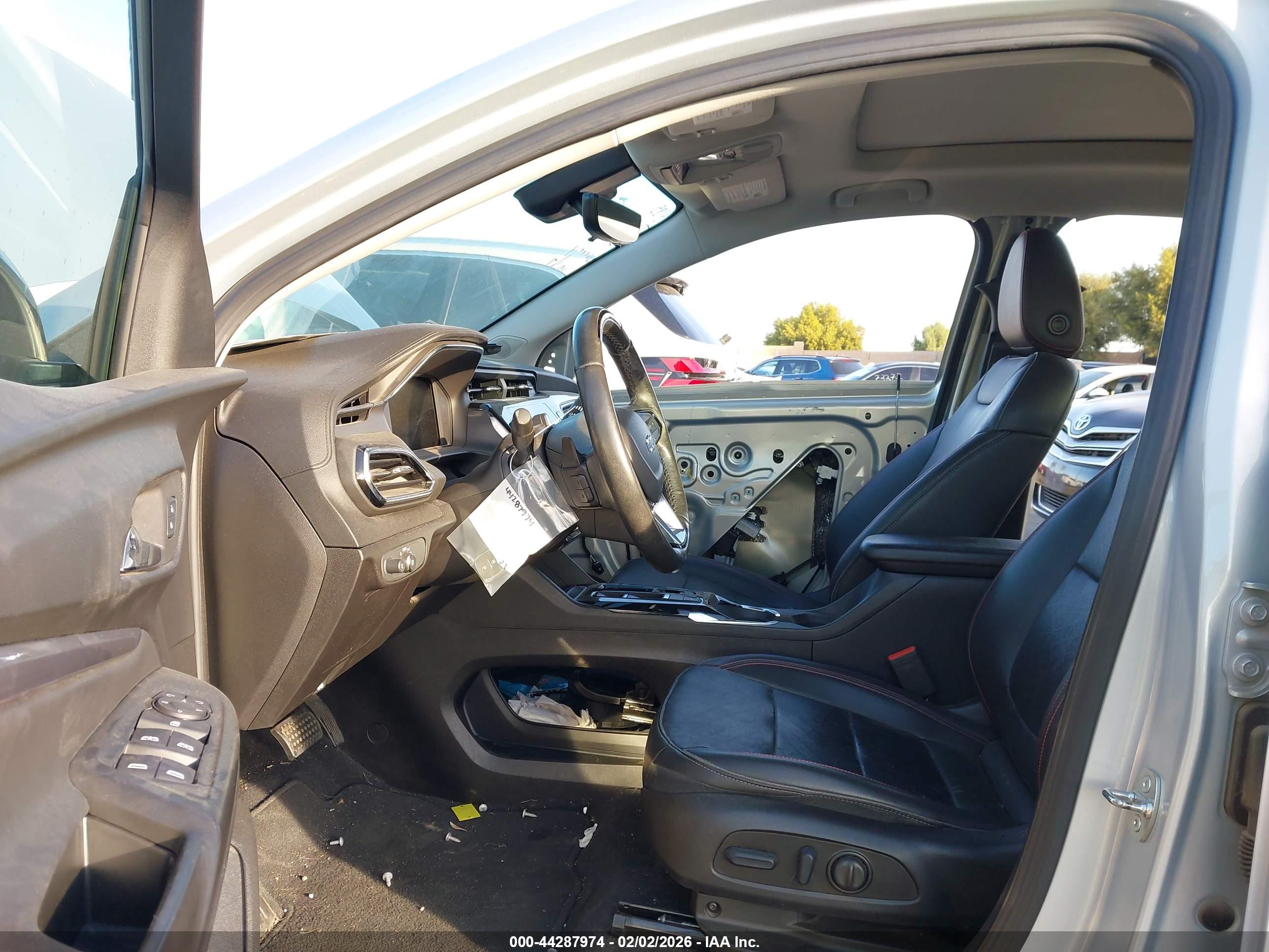 CHEVROLET BOLT image 5