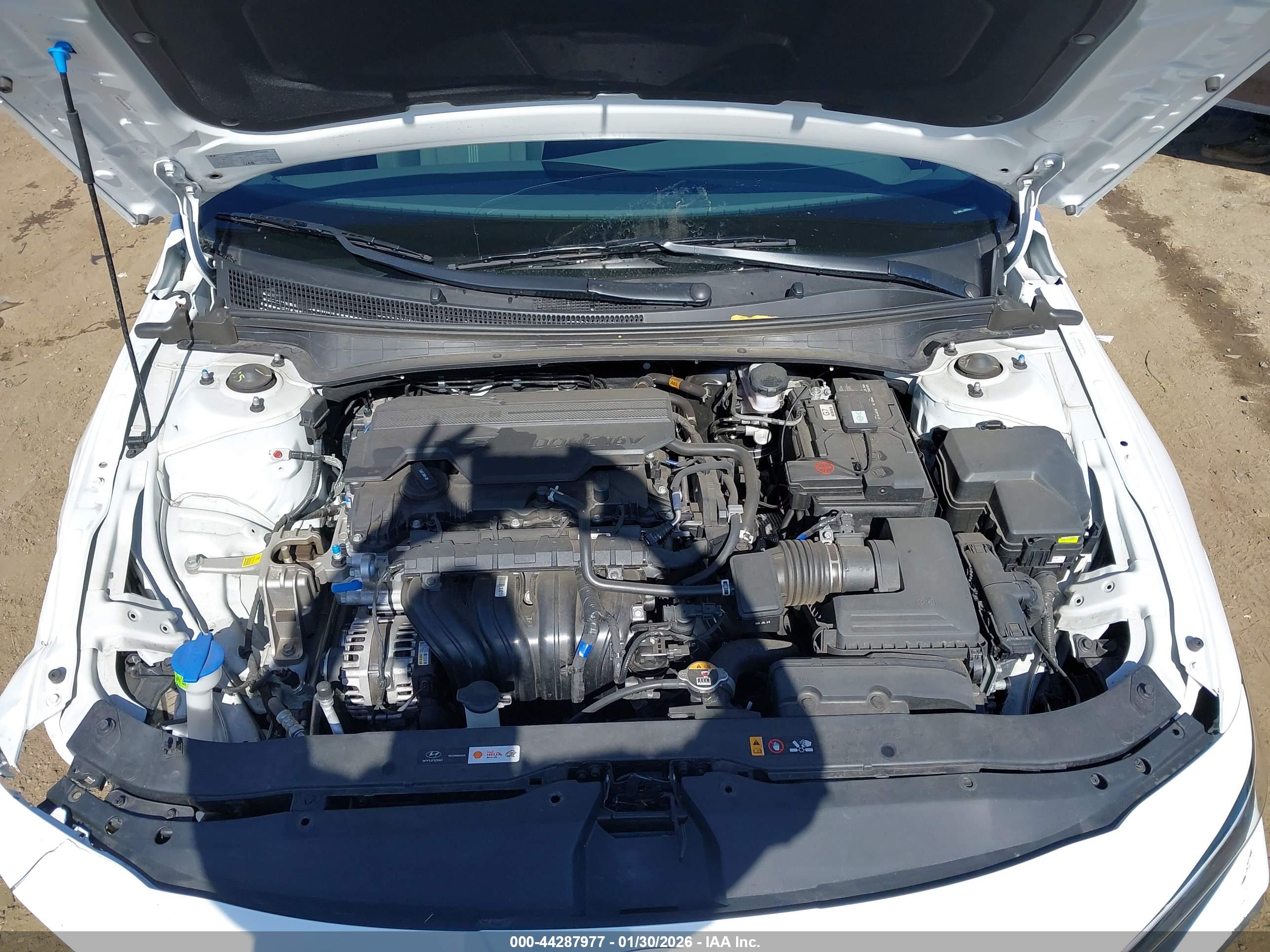 HYUNDAI ELANTRA image 10