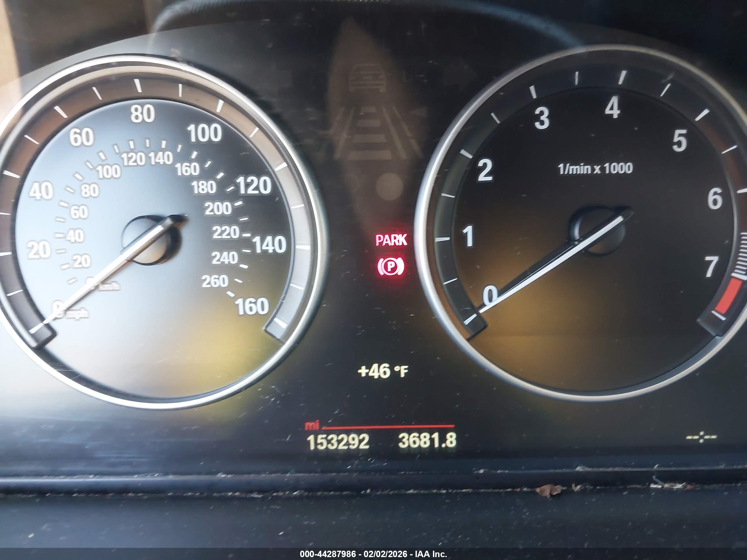 BMW 528I image 7