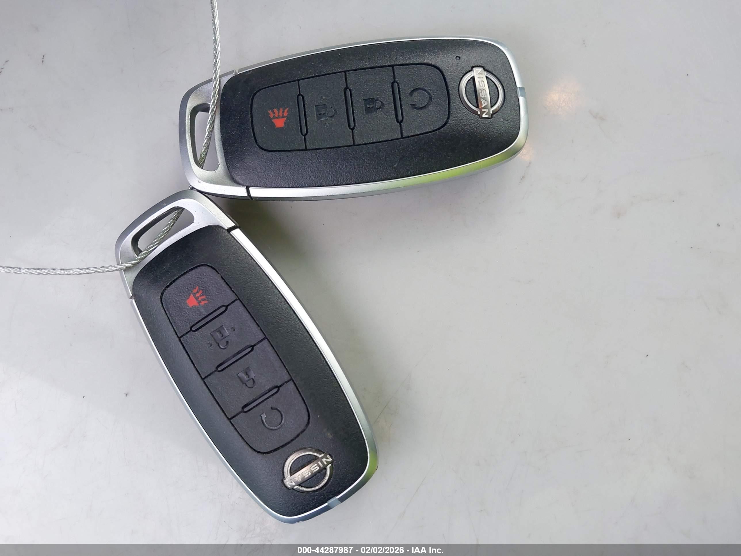 NISSAN ROGUE image 11