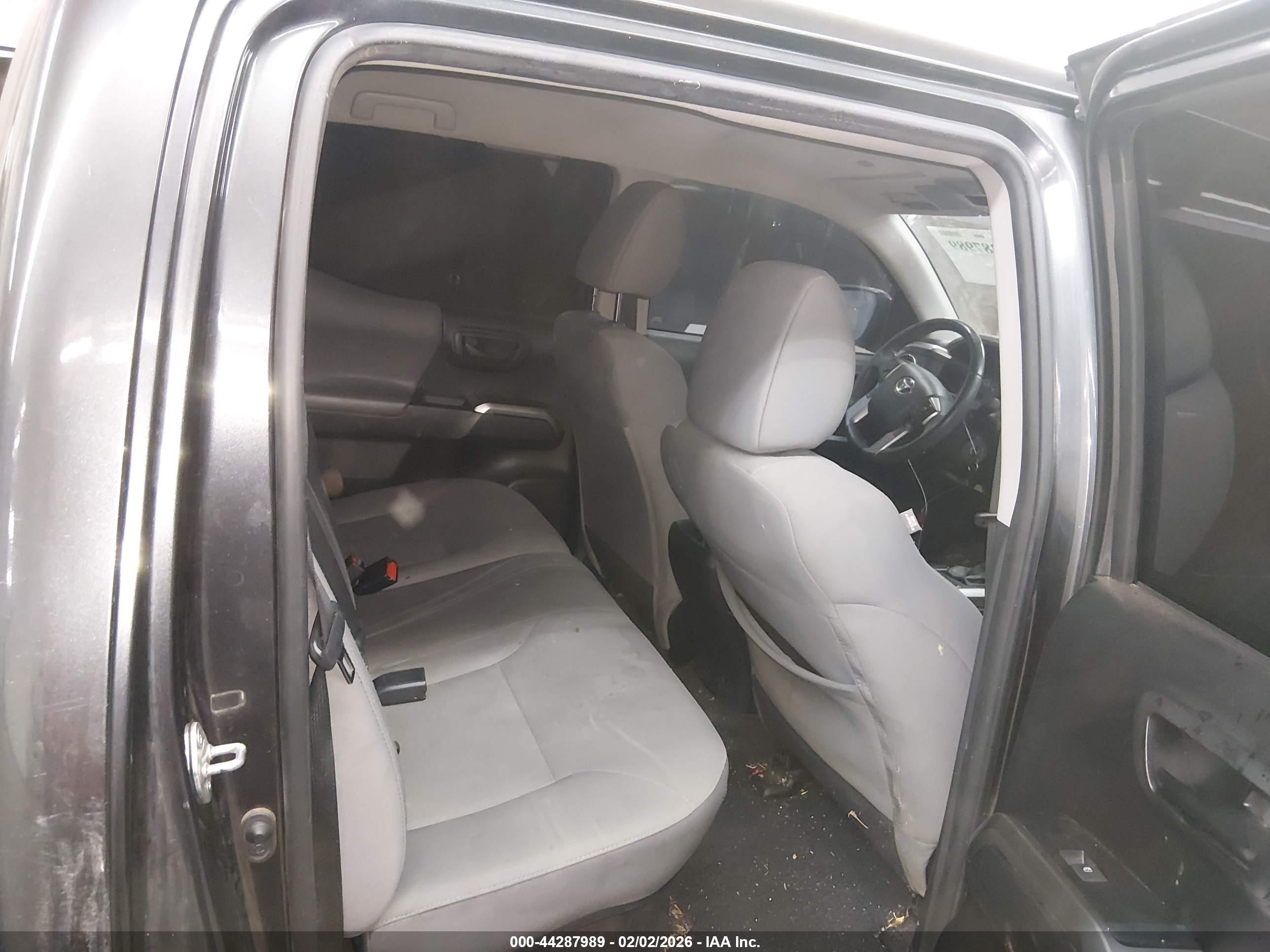 TOYOTA TACOMA image 8