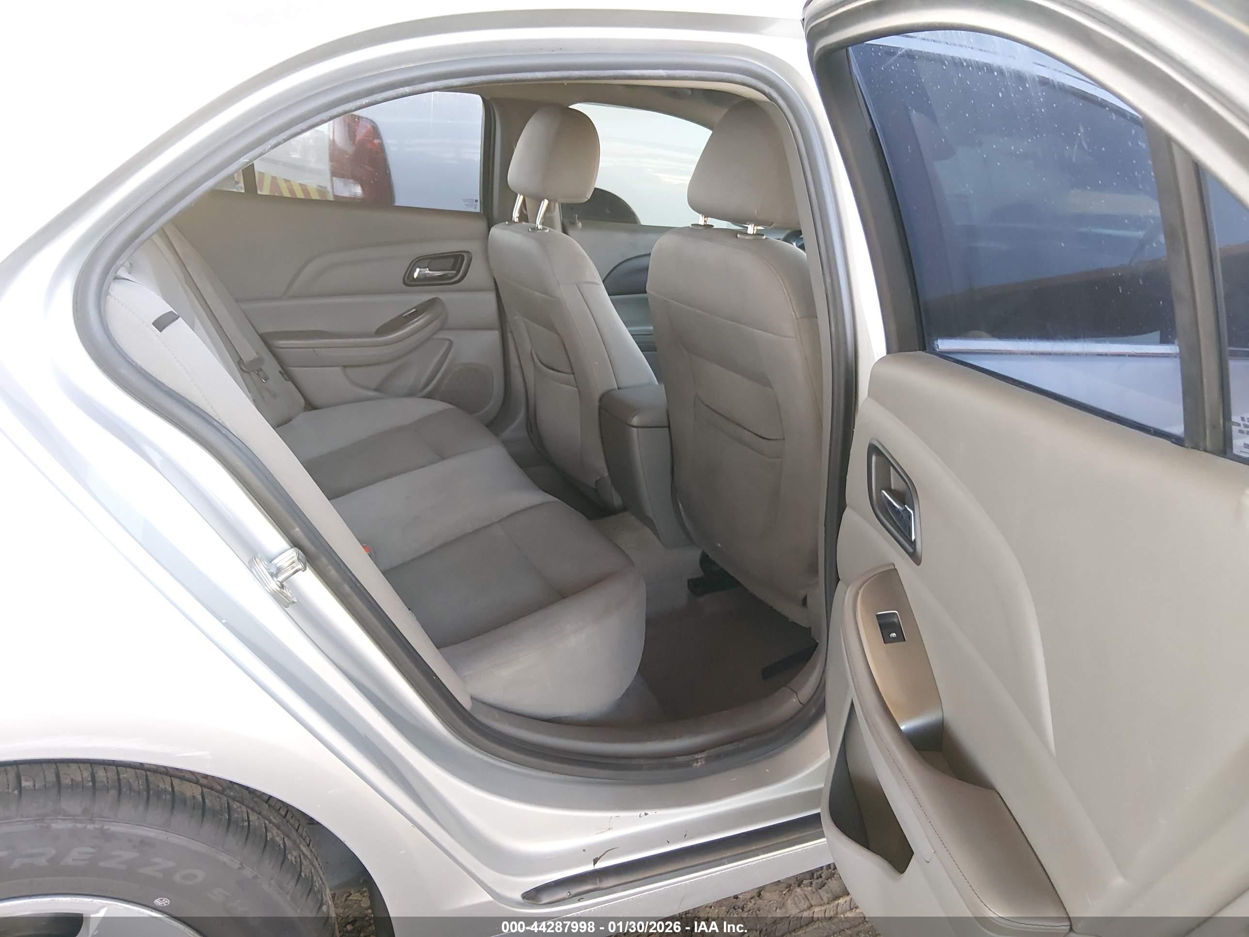 CHEVROLET MALIBU image 8