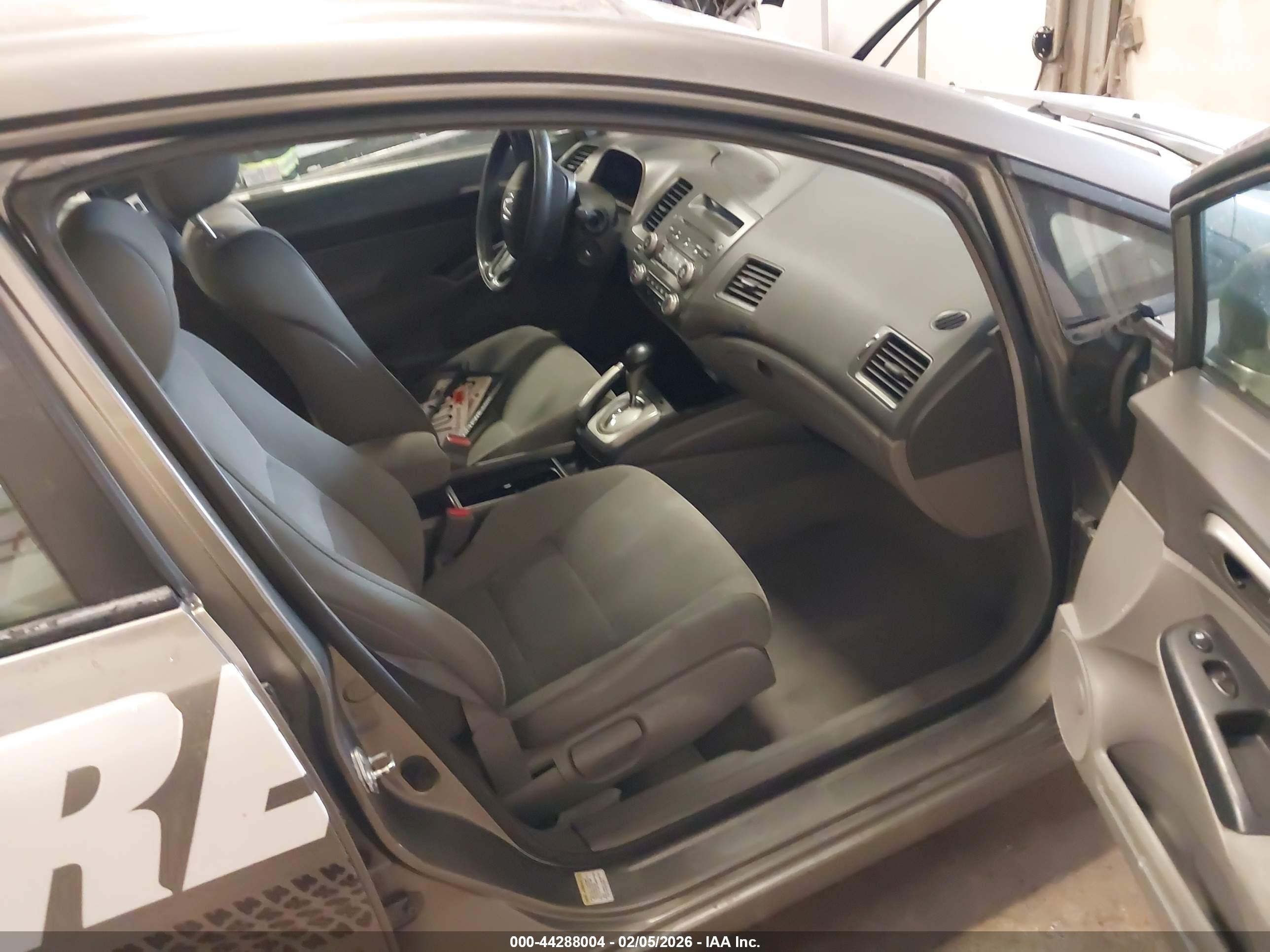 HONDA CIVIC image 5