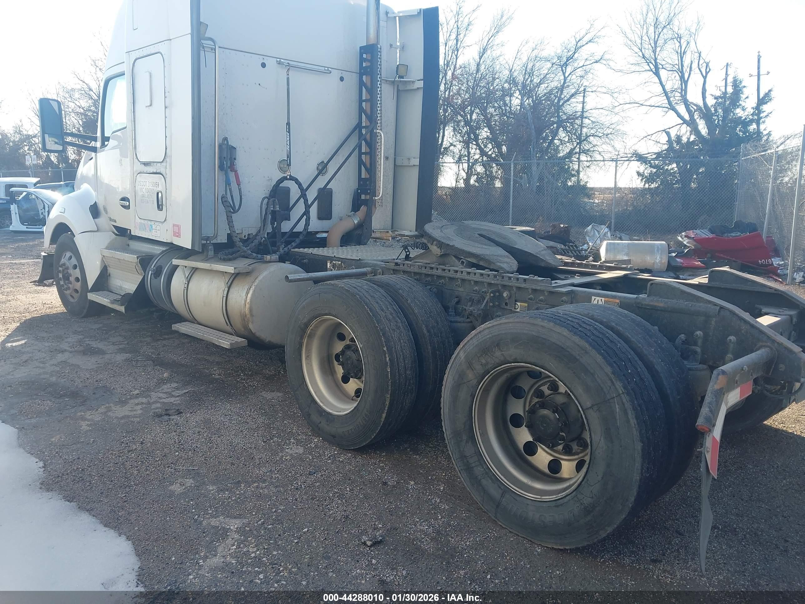 KENWORTH T680 image 3