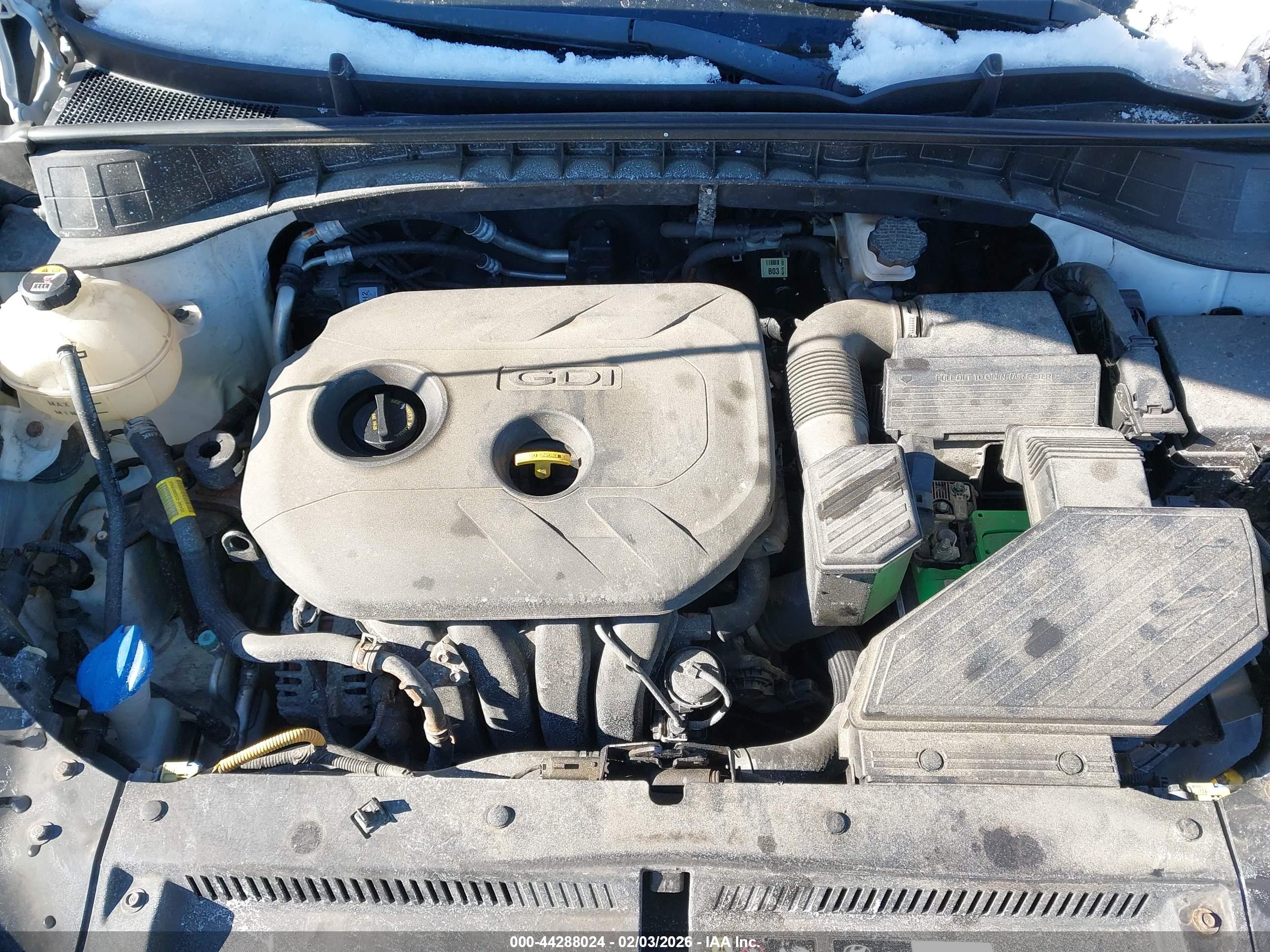 HYUNDAI TUCSON image 10