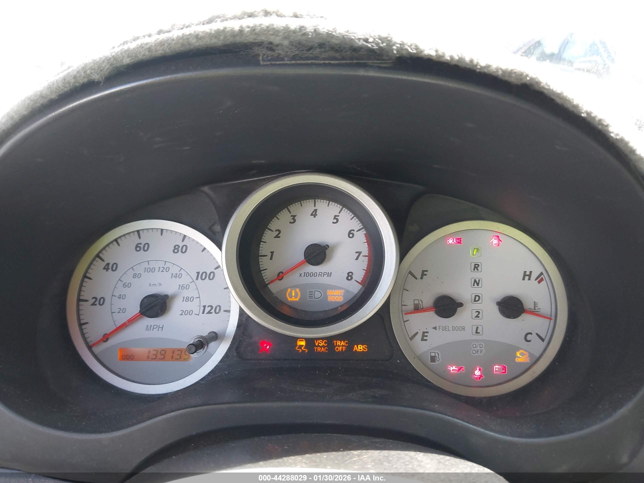 TOYOTA RAV4 image 7