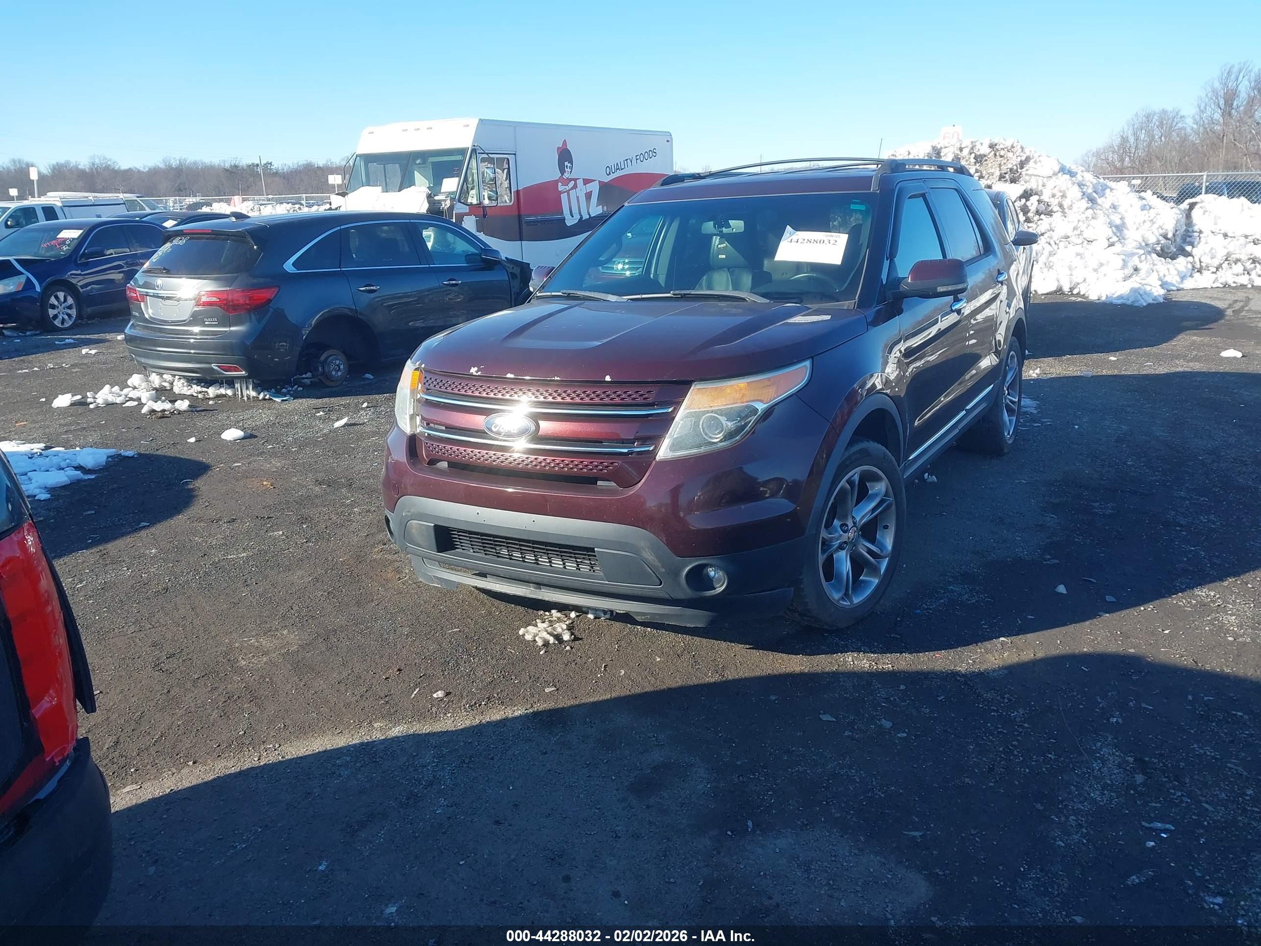 FORD EXPLORER image 2