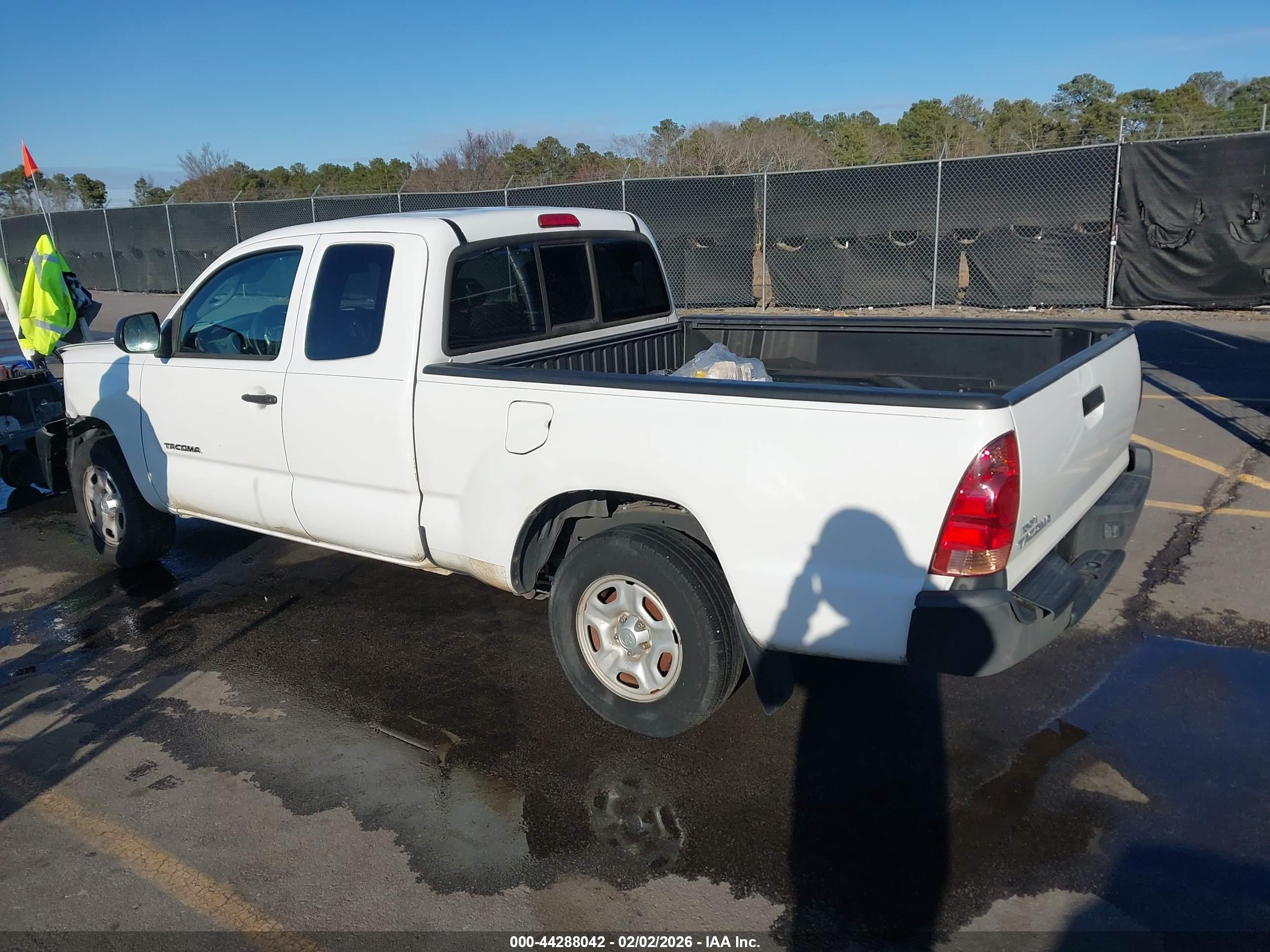 TOYOTA TACOMA image 3