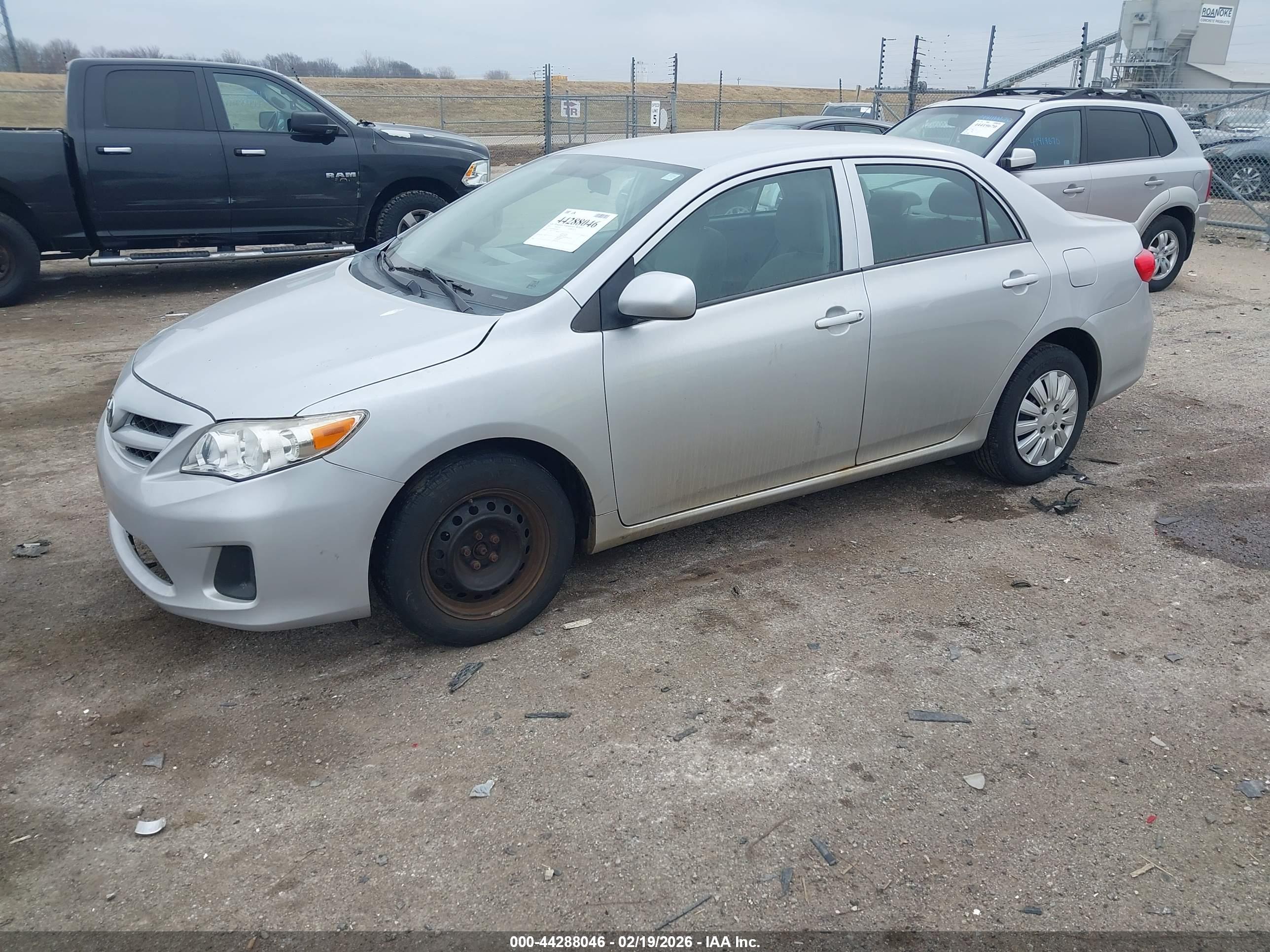 TOYOTA COROLLA image 2