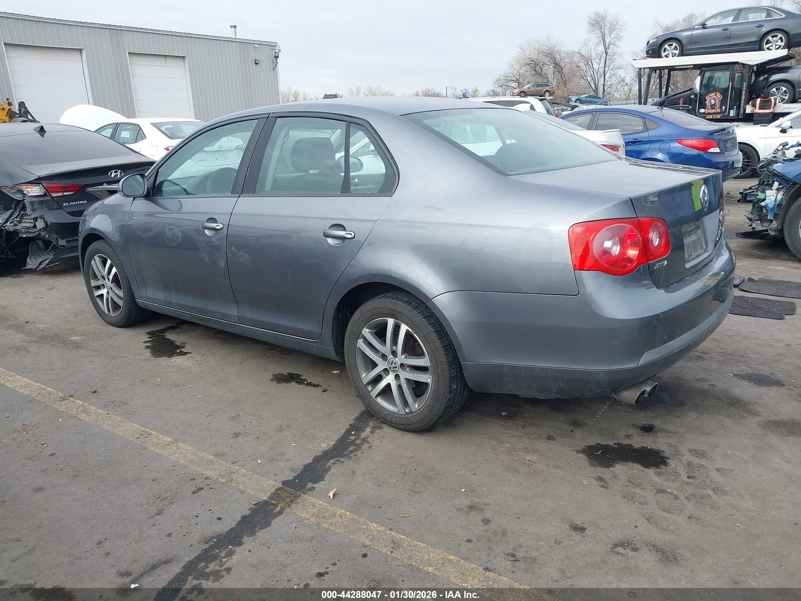 VOLKSWAGEN JETTA image 3