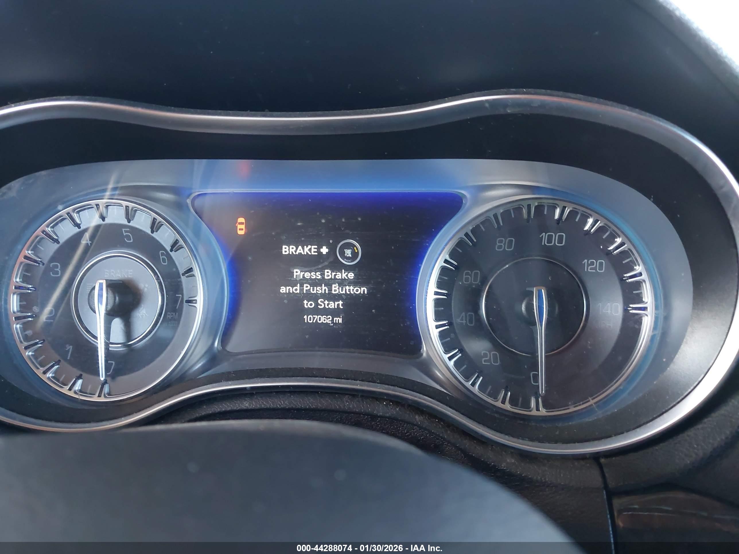 CHRYSLER 300 image 7