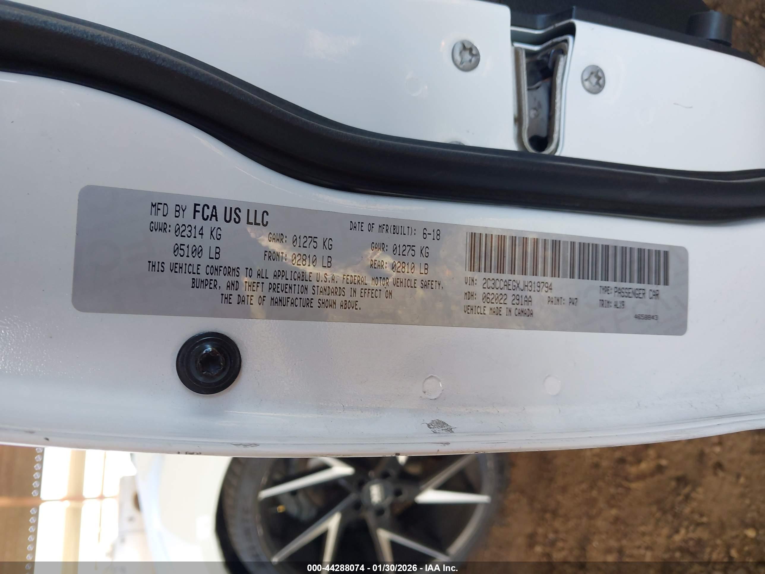 CHRYSLER 300 image 9