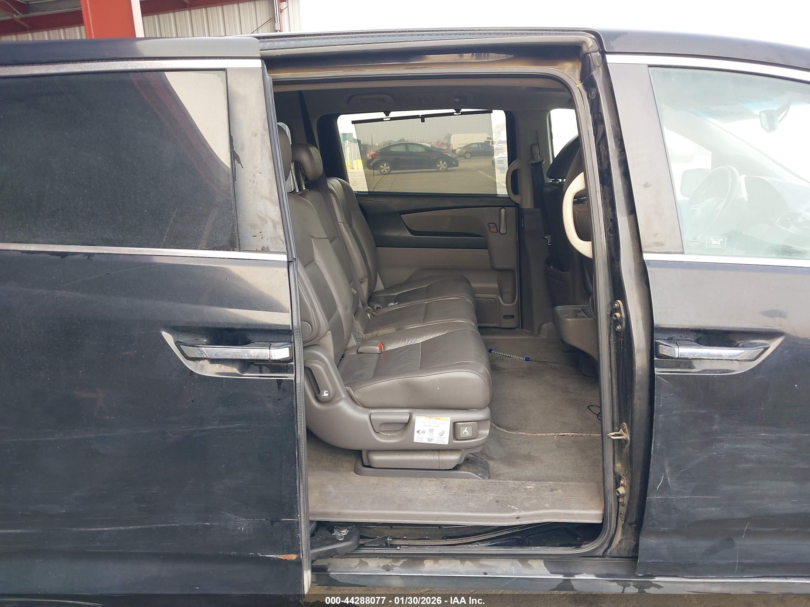 HONDA ODYSSEY image 8