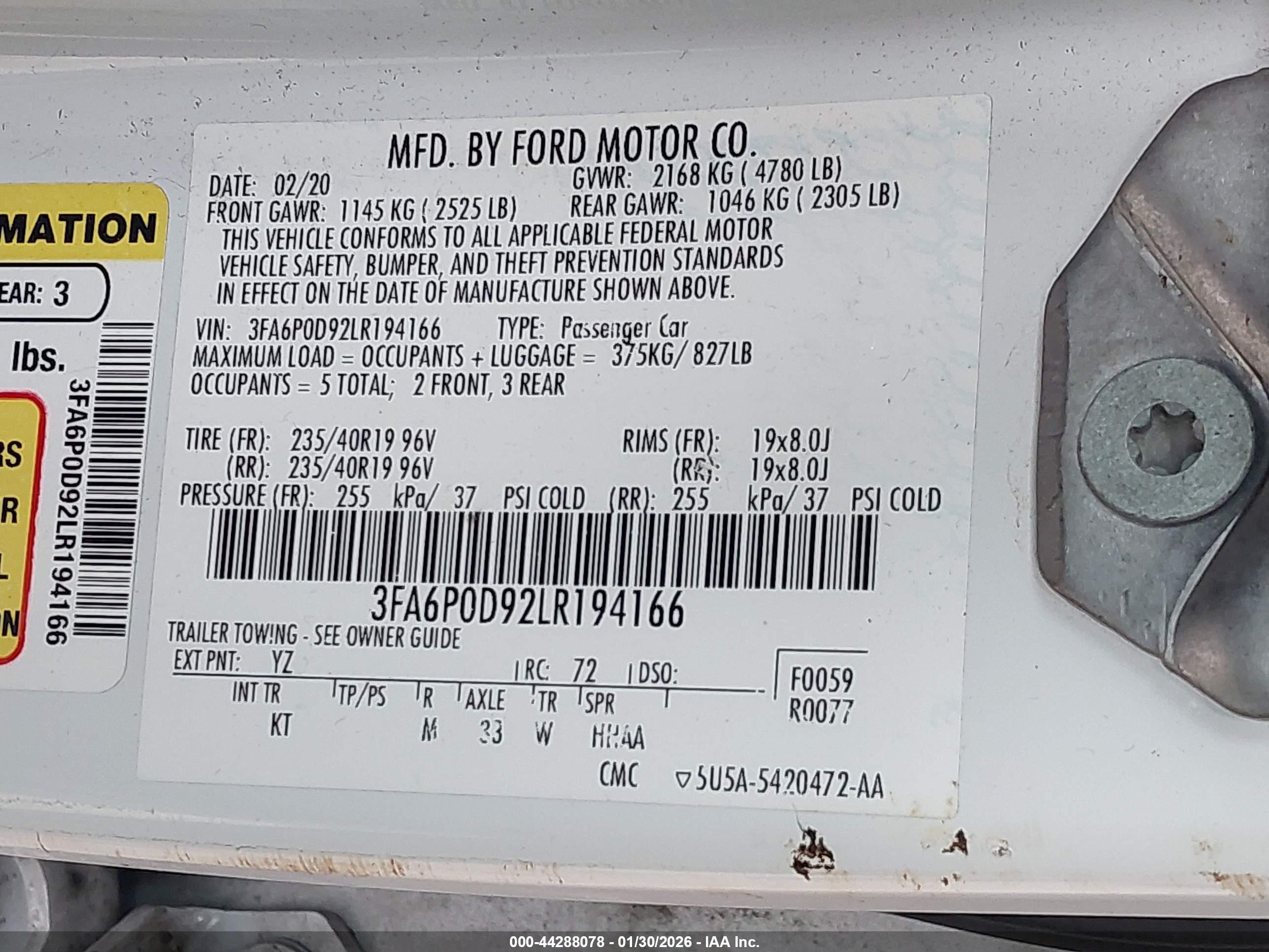 FORD FUSION image 9