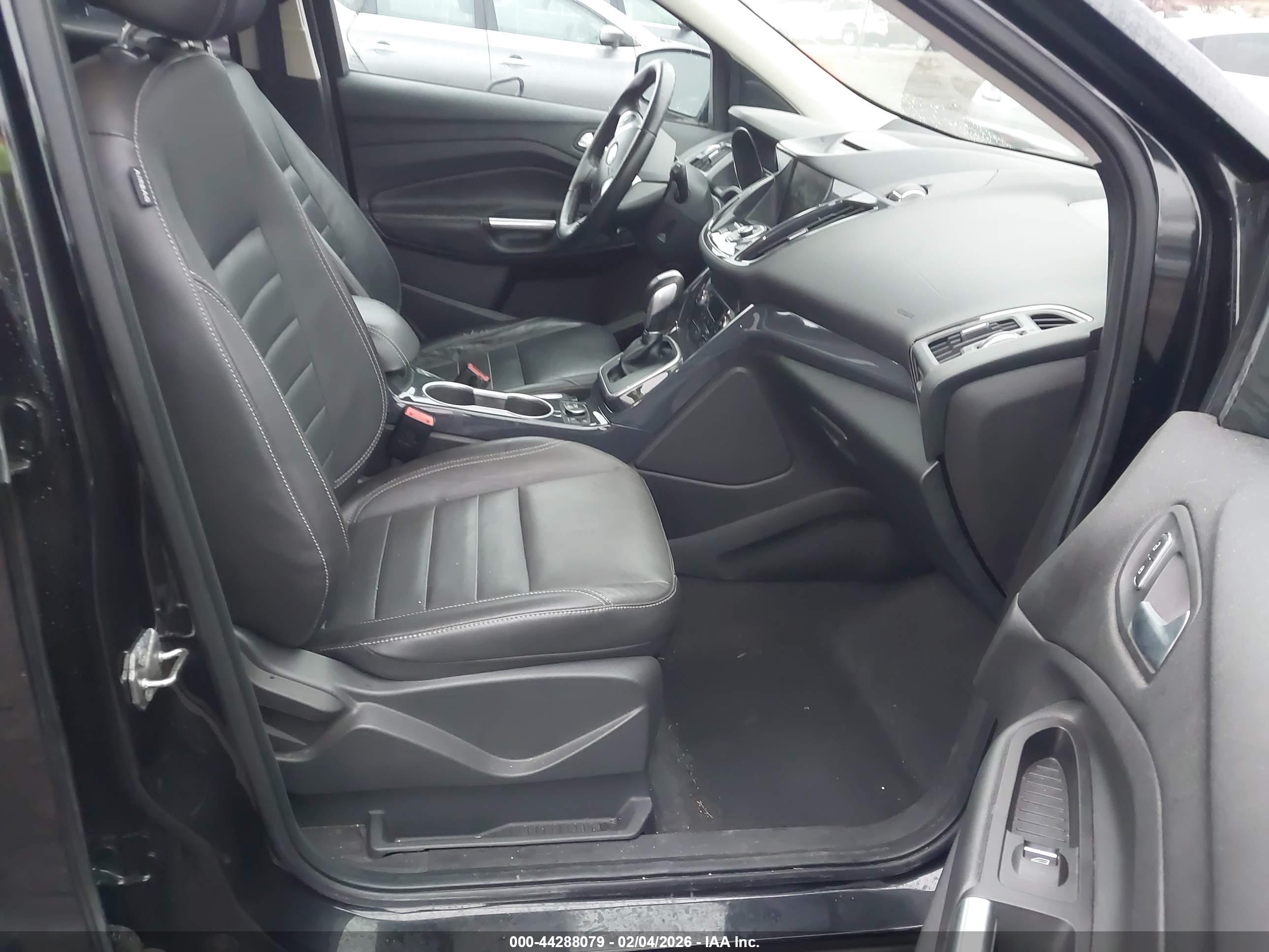 FORD ESCAPE image 5