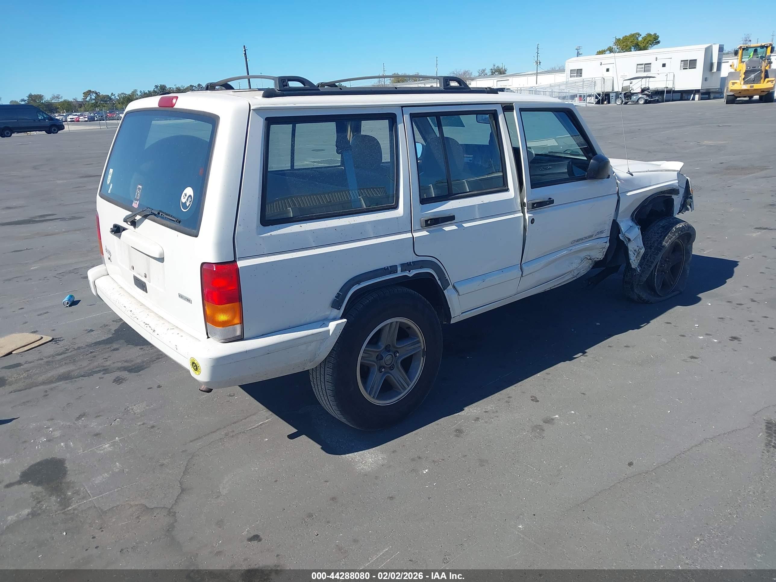 JEEP CHEROKEE image 4