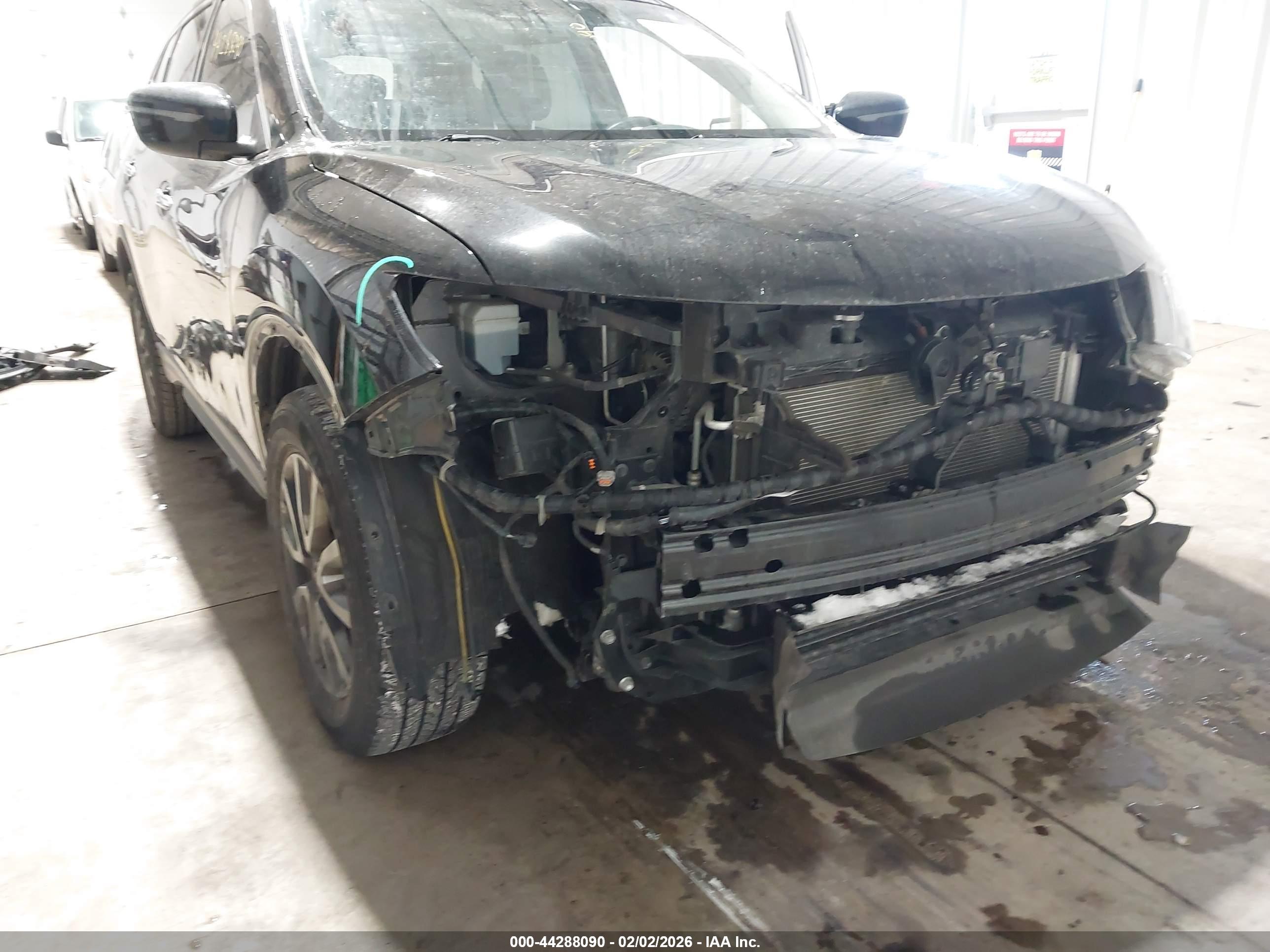 NISSAN ROGUE image 6