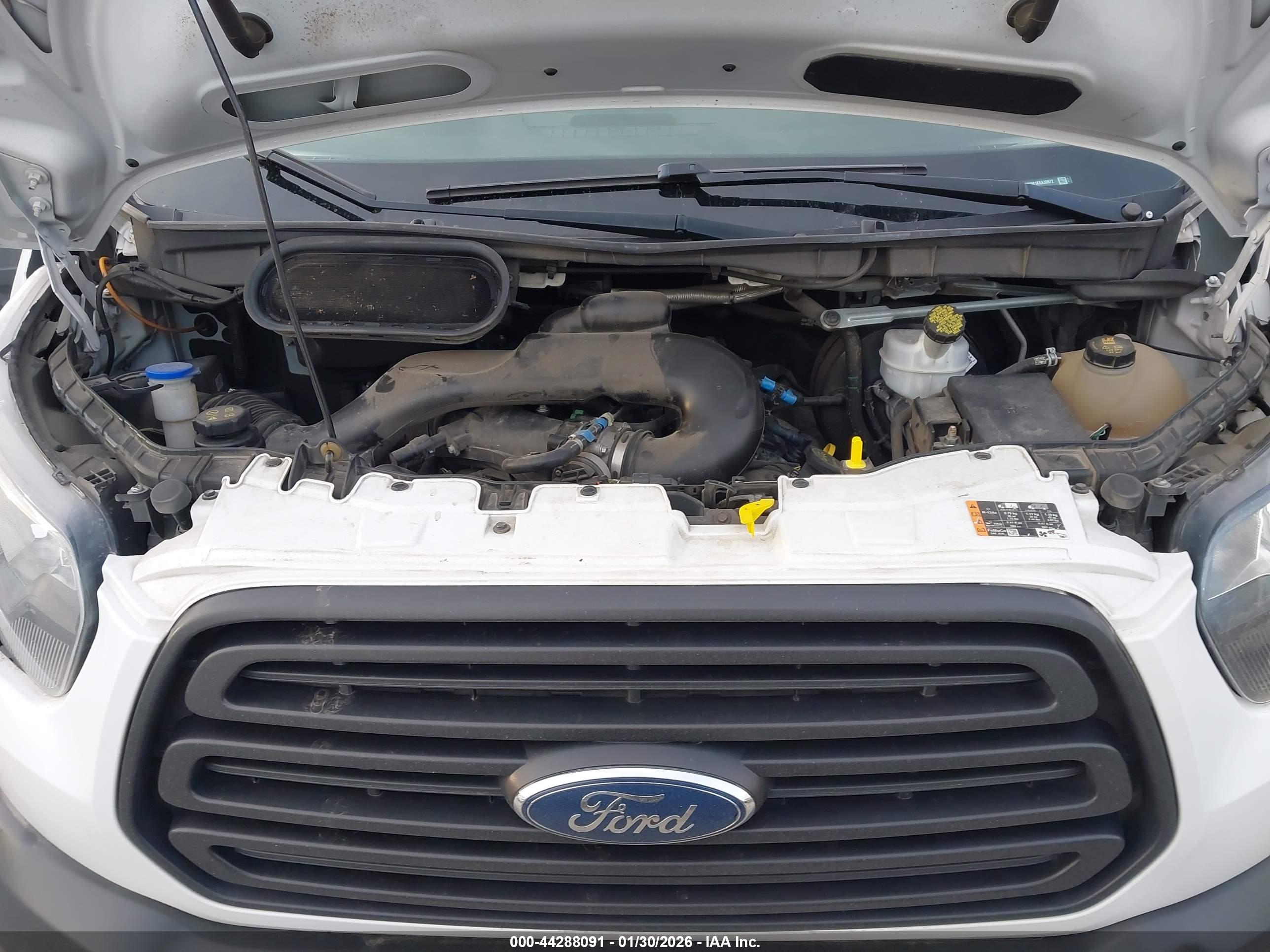 FORD TRANSIT-150 image 10