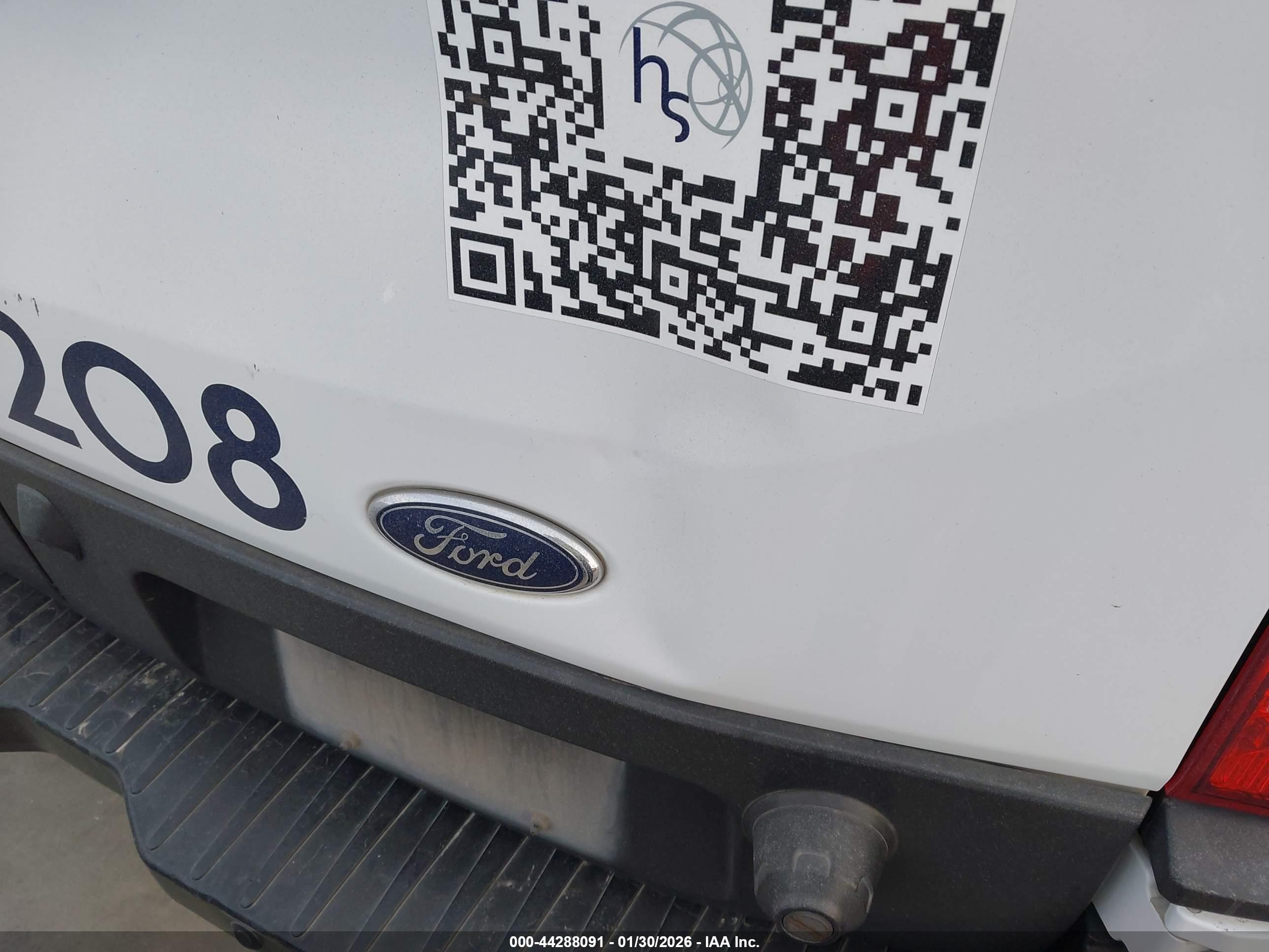 FORD TRANSIT-150 image 6