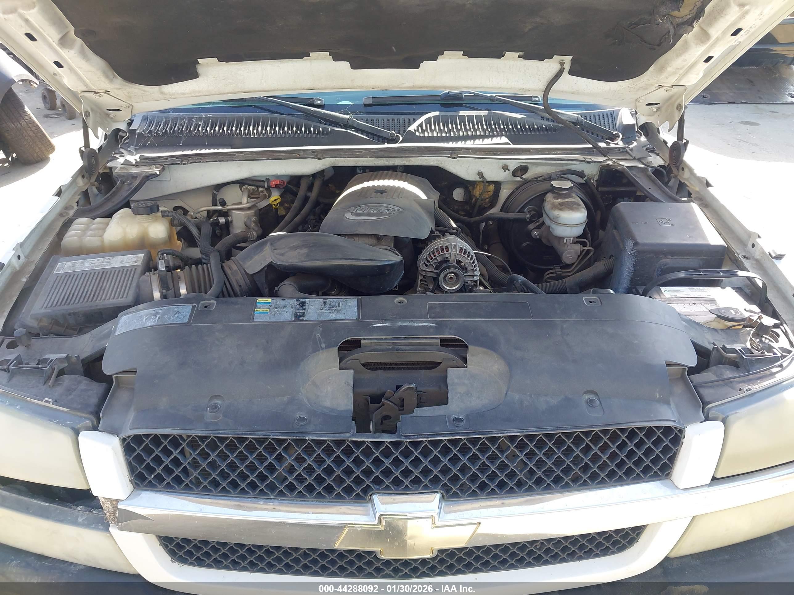 CHEVROLET SILVERADO image 10
