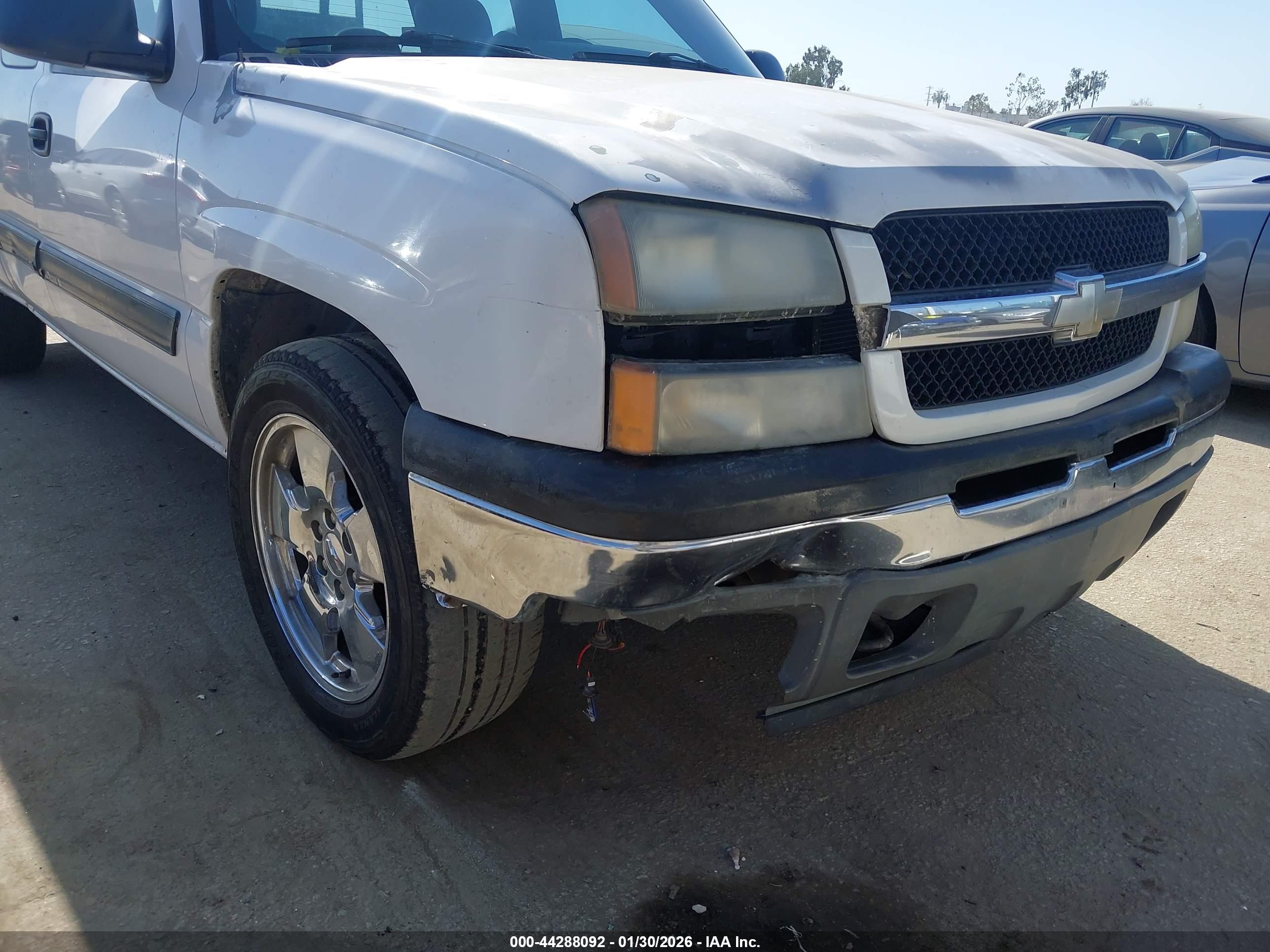CHEVROLET SILVERADO image 6