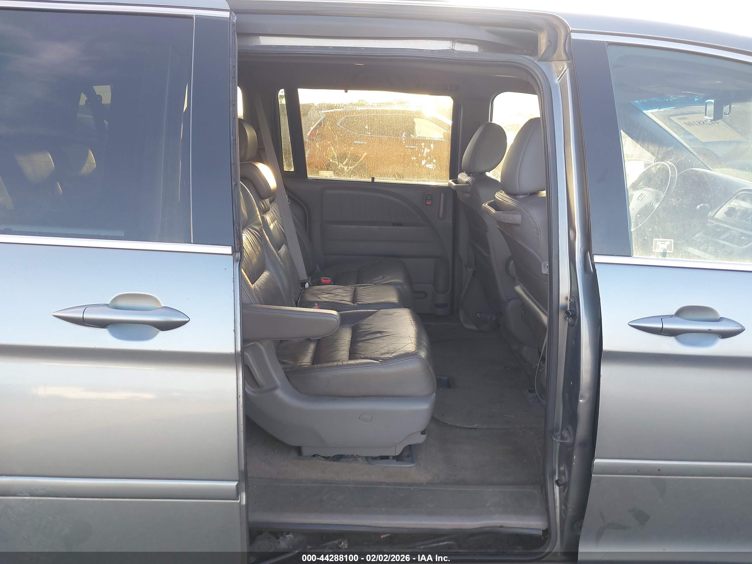HONDA ODYSSEY image 8
