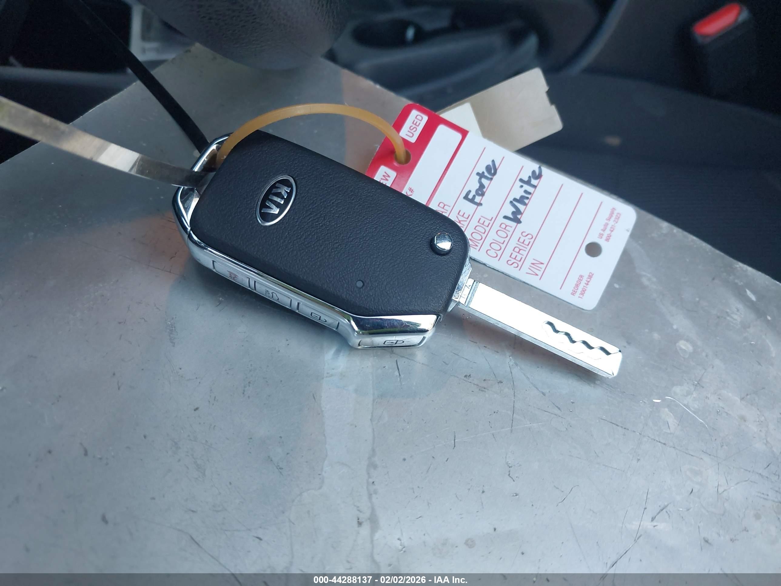 KIA FORTE image 11