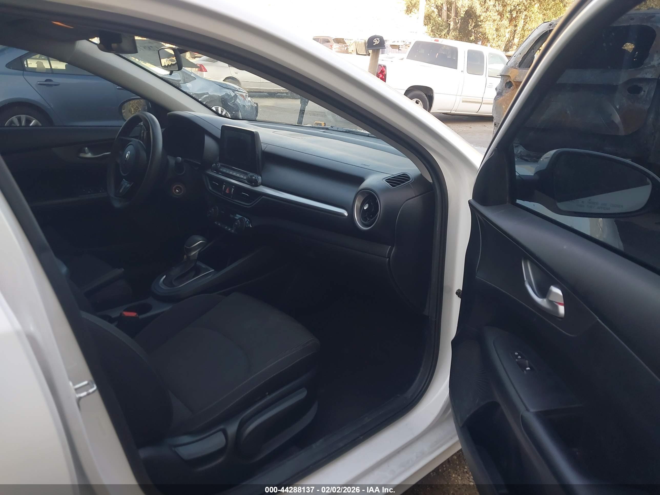 KIA FORTE image 5