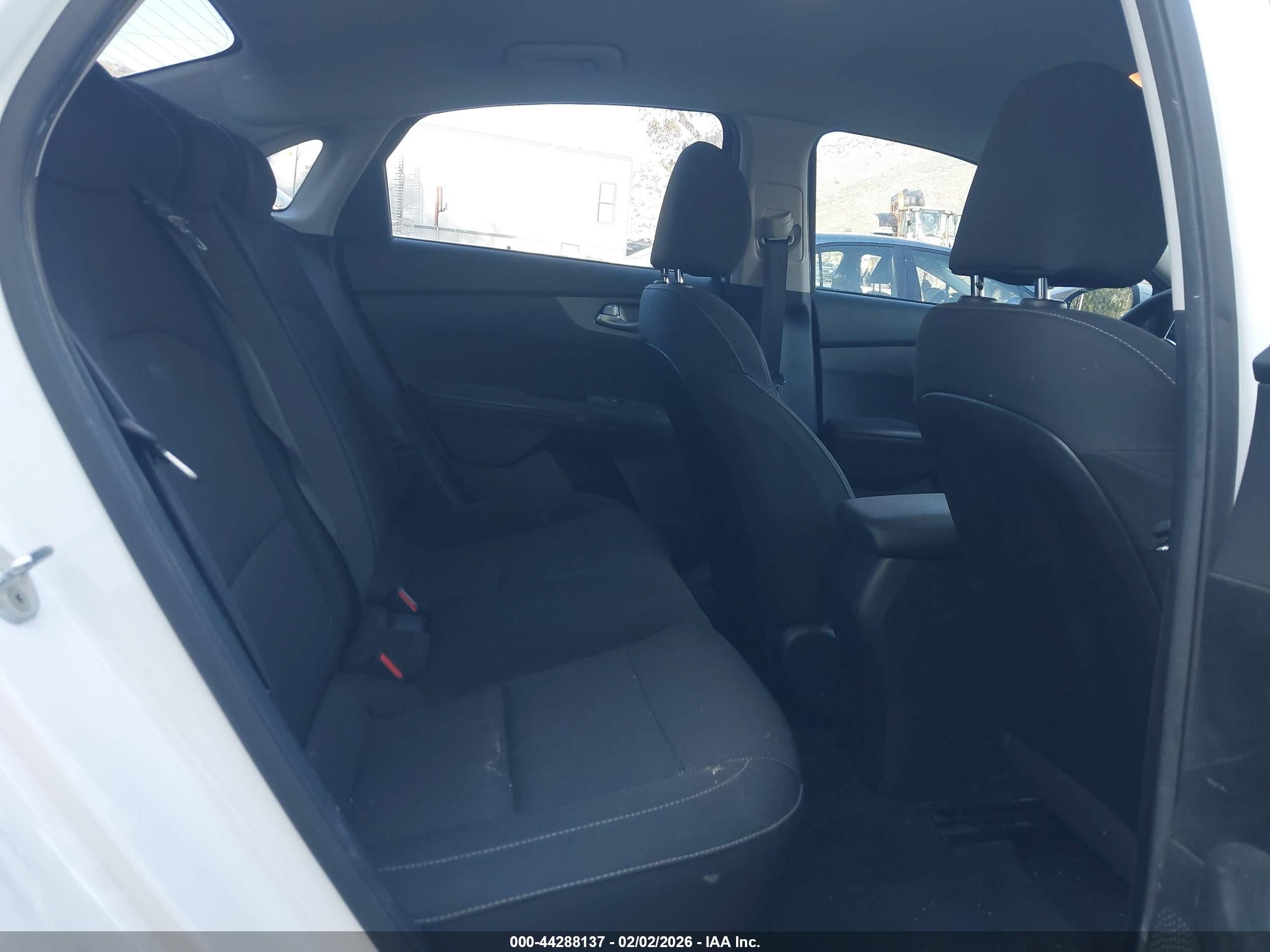 KIA FORTE image 8
