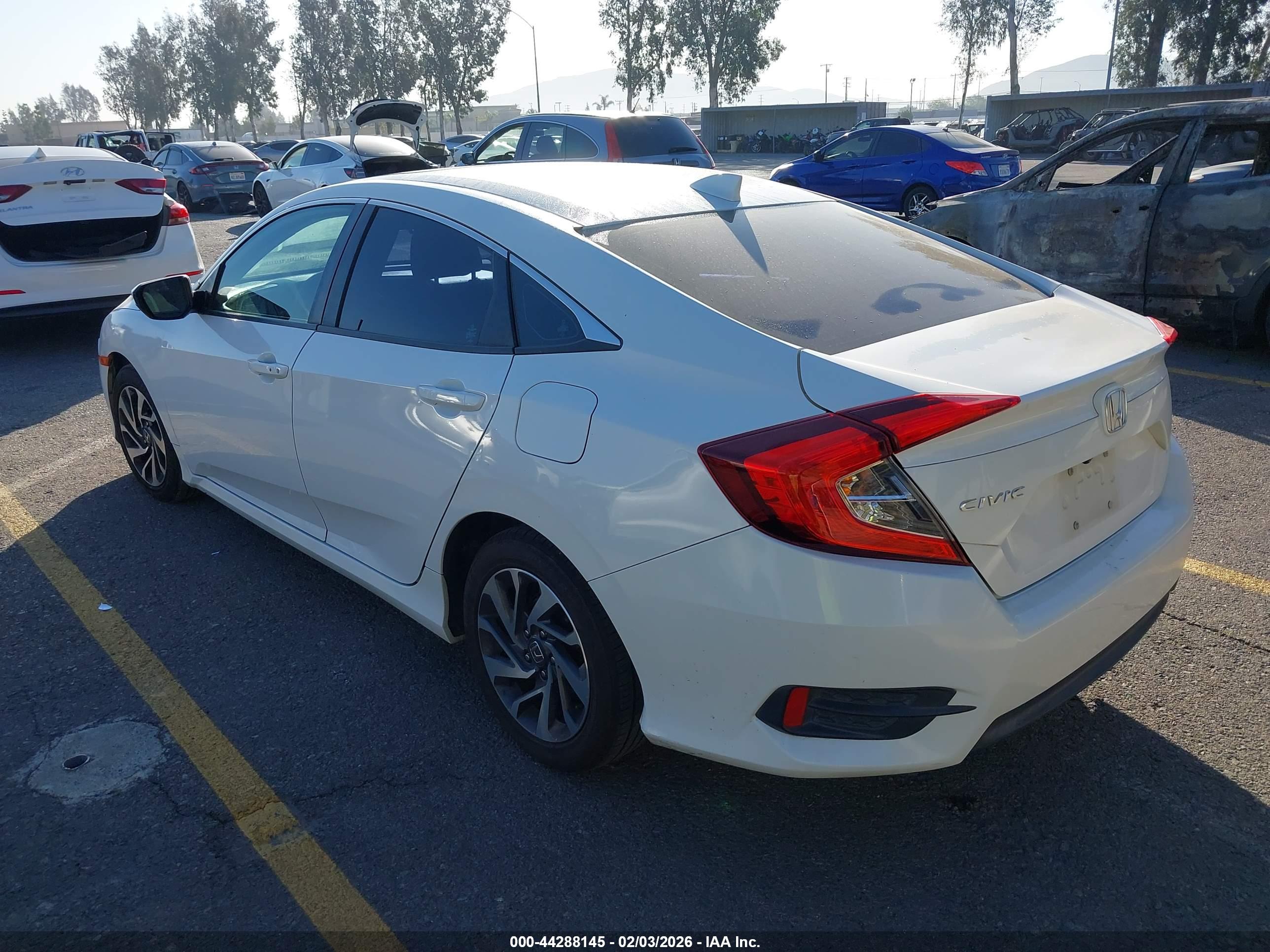HONDA CIVIC image 3