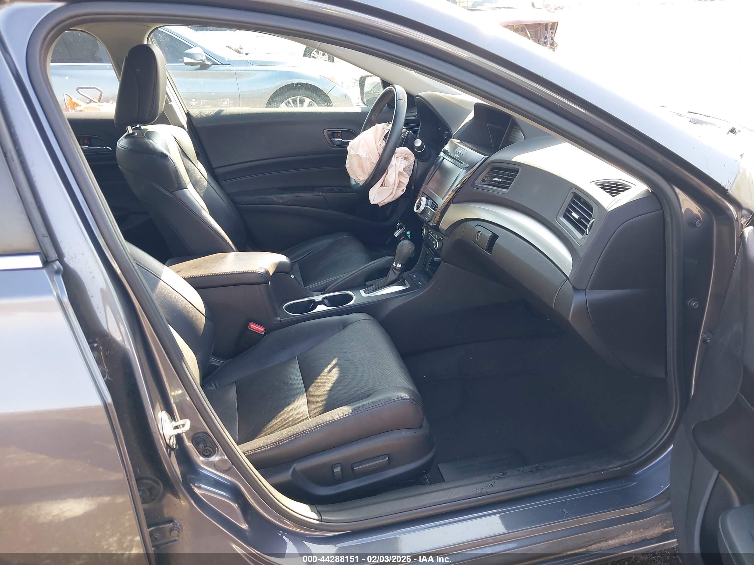 ACURA ILX image 5