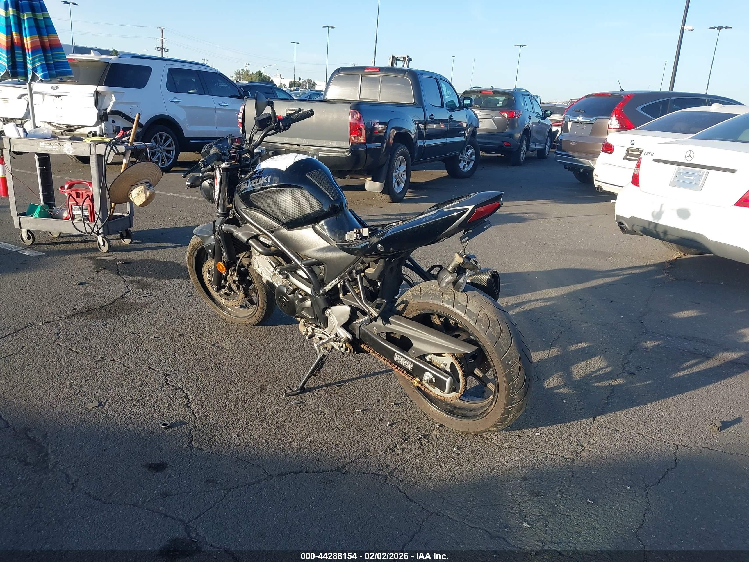 SUZUKI SV650 image 3