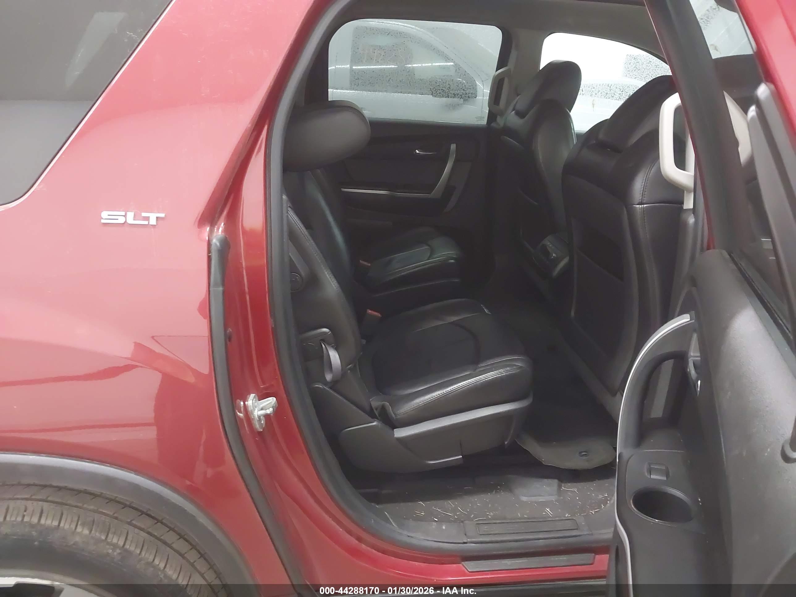 GMC ACADIA image 8