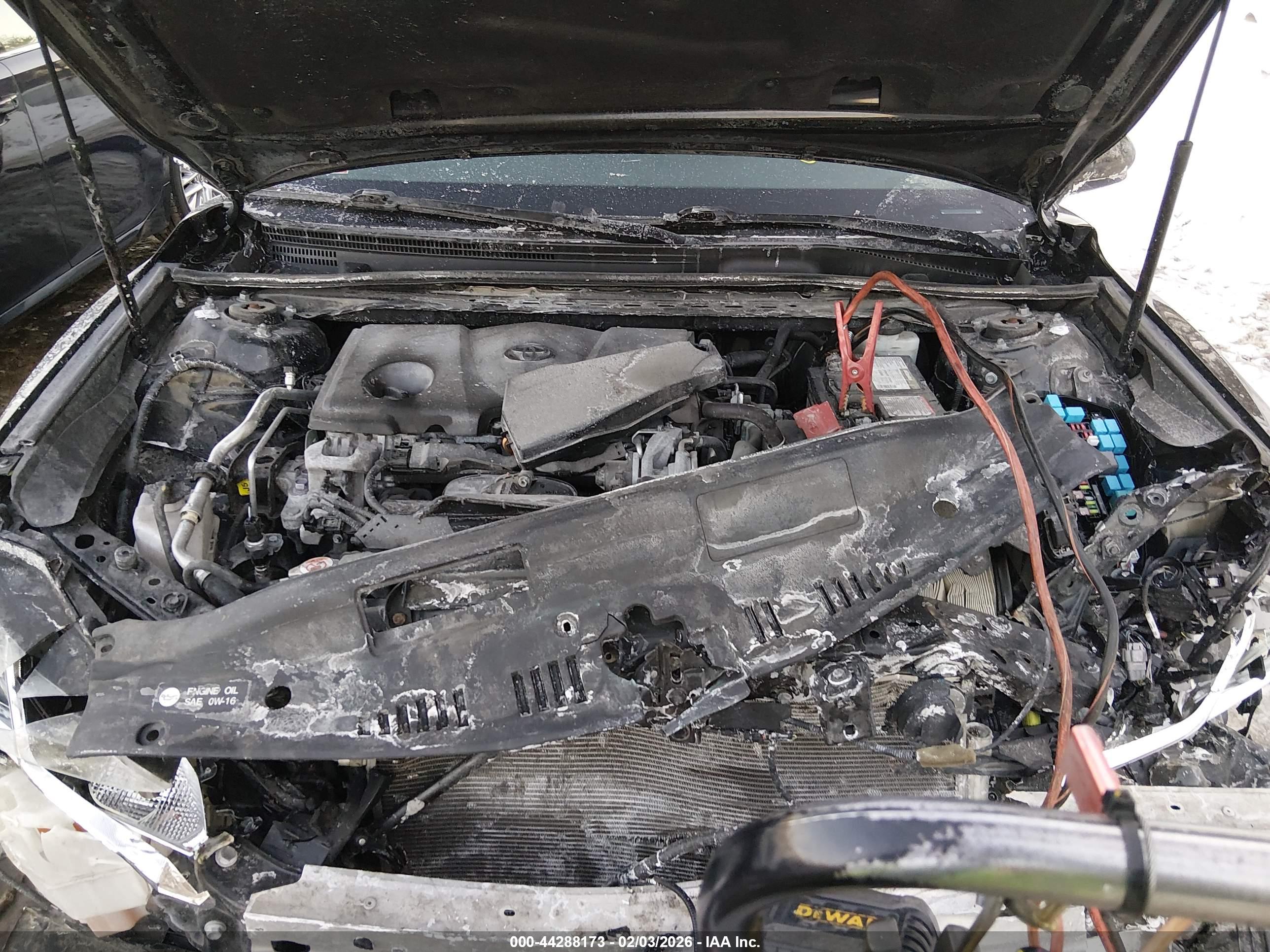 TOYOTA CAMRY image 10