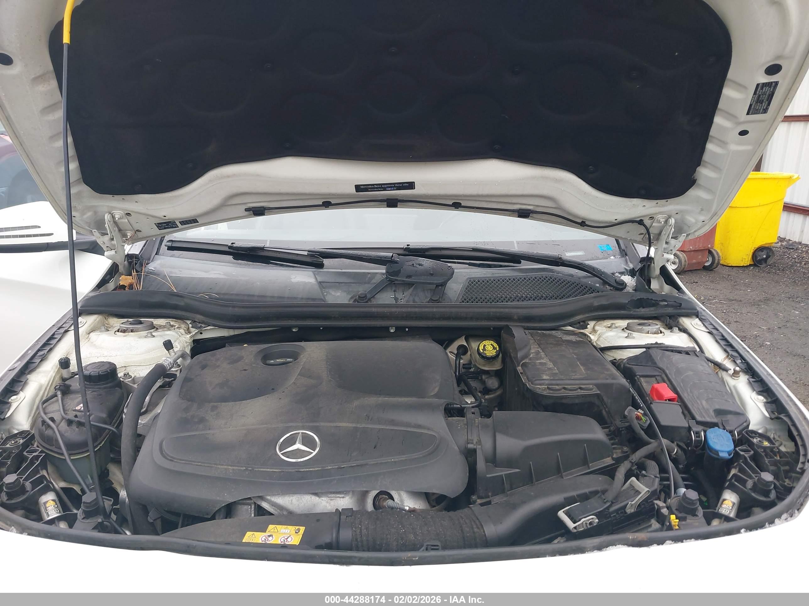 MERCEDES-BENZ CLA image 10